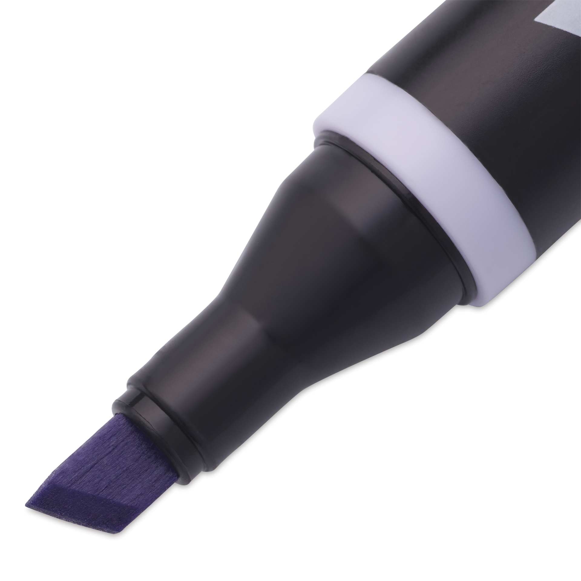 Blick Studio Alcohol Art Marker - 040 Lilac, close-up of the chisel tip