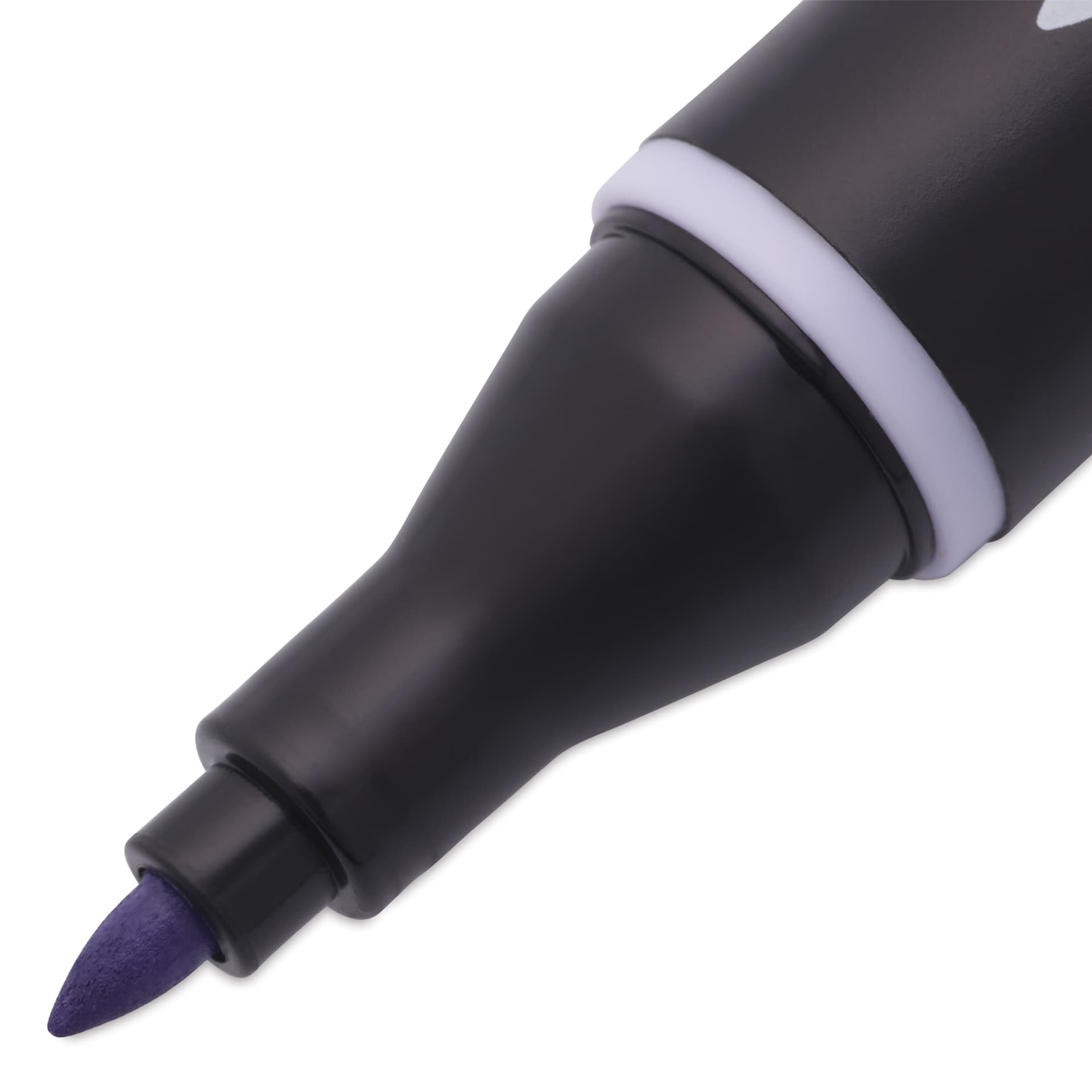 Blick Studio Alcohol Art Marker - 040 Lilac, close-up of the fine tip