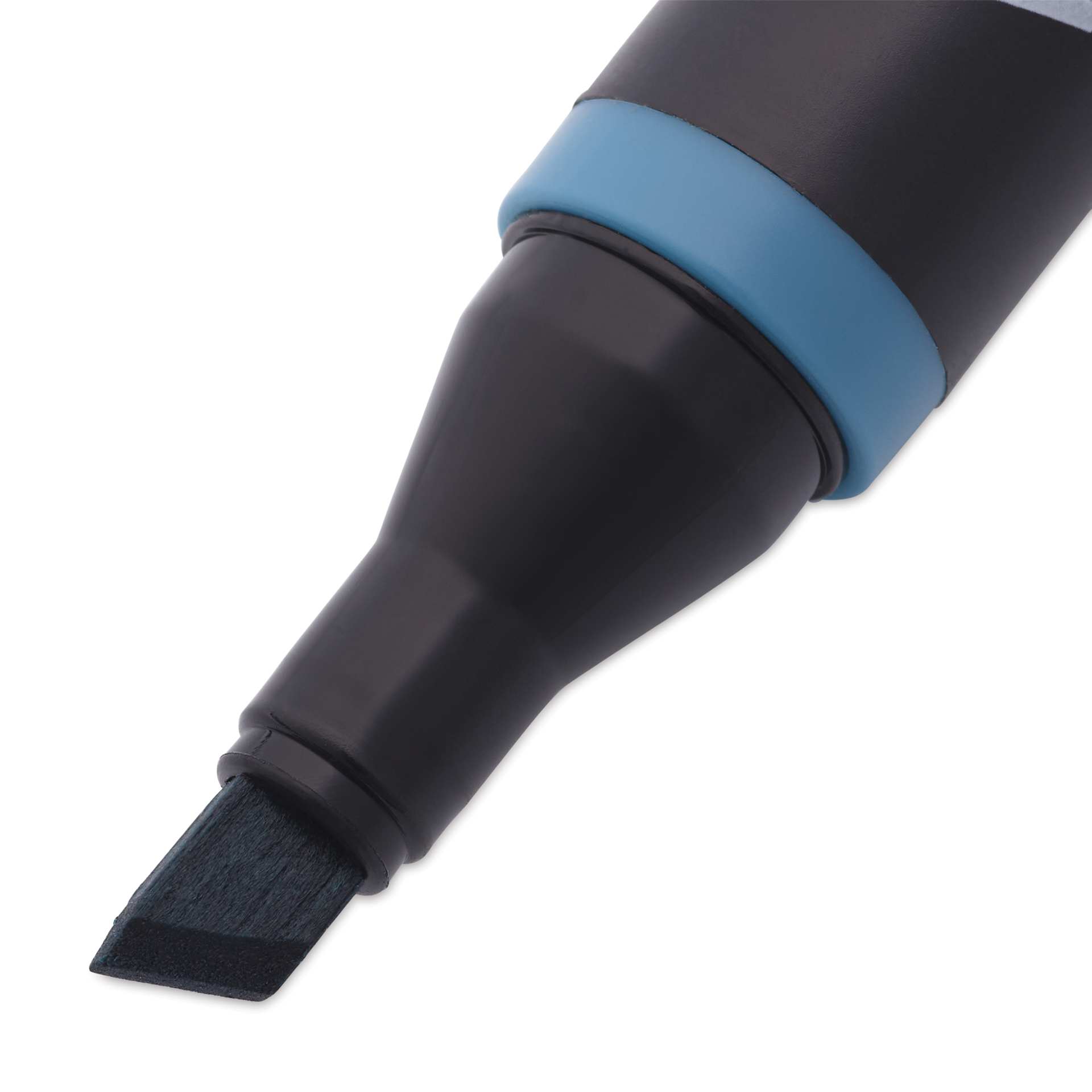 Blick Studio Alcohol Art Marker - 017 Dark Teal, close-up of the chisel tip