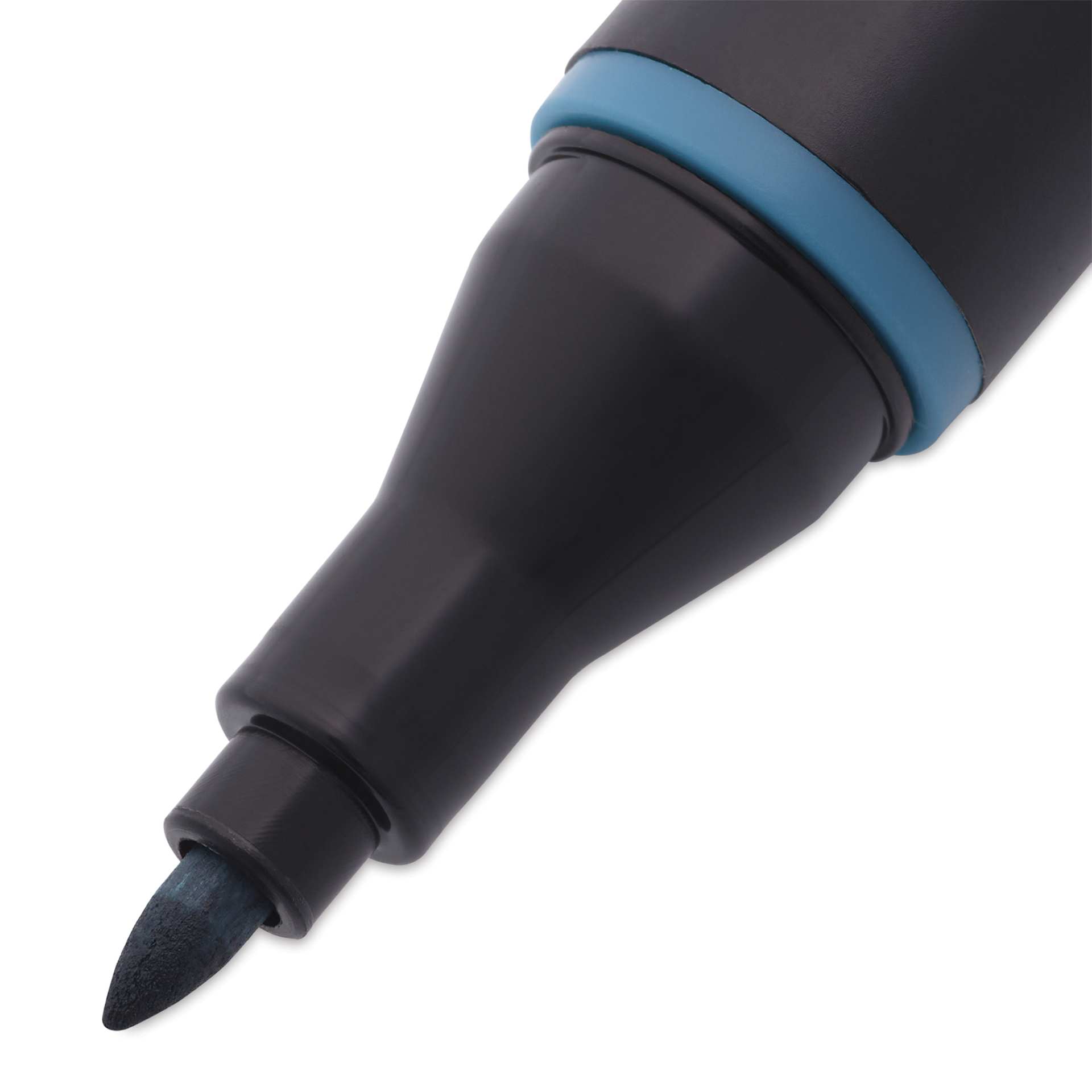 Blick Studio Alcohol Art Marker - 017 Dark Teal, close-up of the fine tip