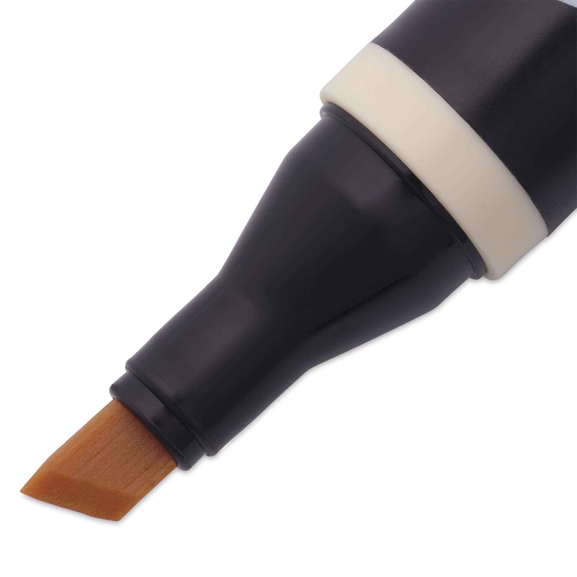 Blick Studio Alcohol Art Marker - 078 Sand, close-up of chisel tip