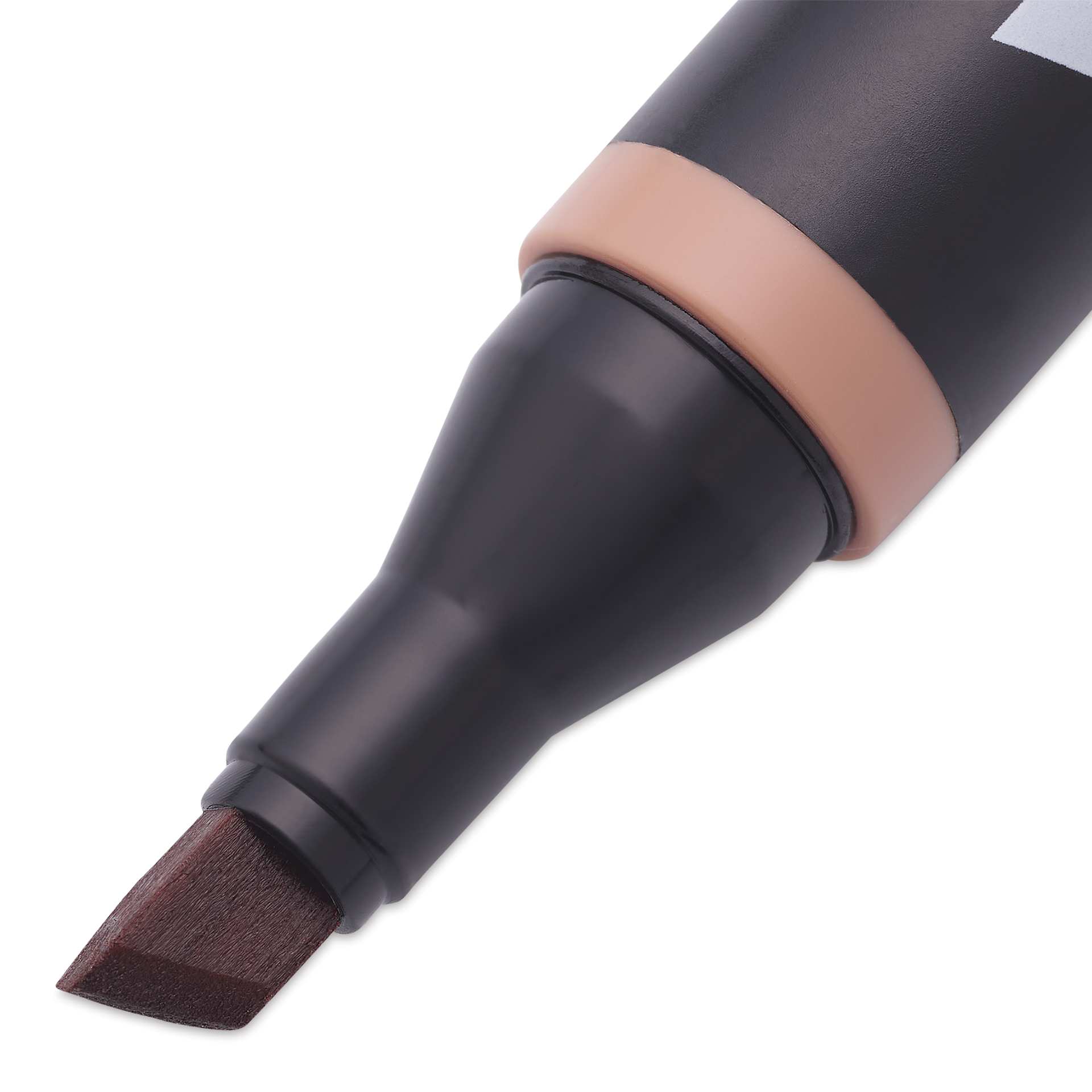 Blick Studio Alcohol Art Marker - 047 Walnut, close-up of chisel tip