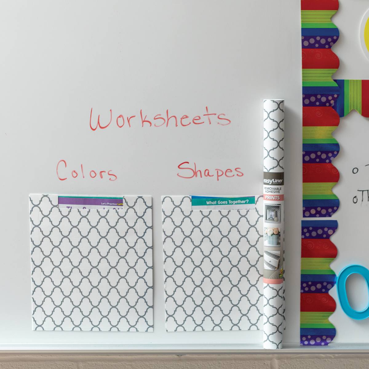 Duck EasyLiner Adhesive Laminate - Sign using Gray Quattrefoil pattern