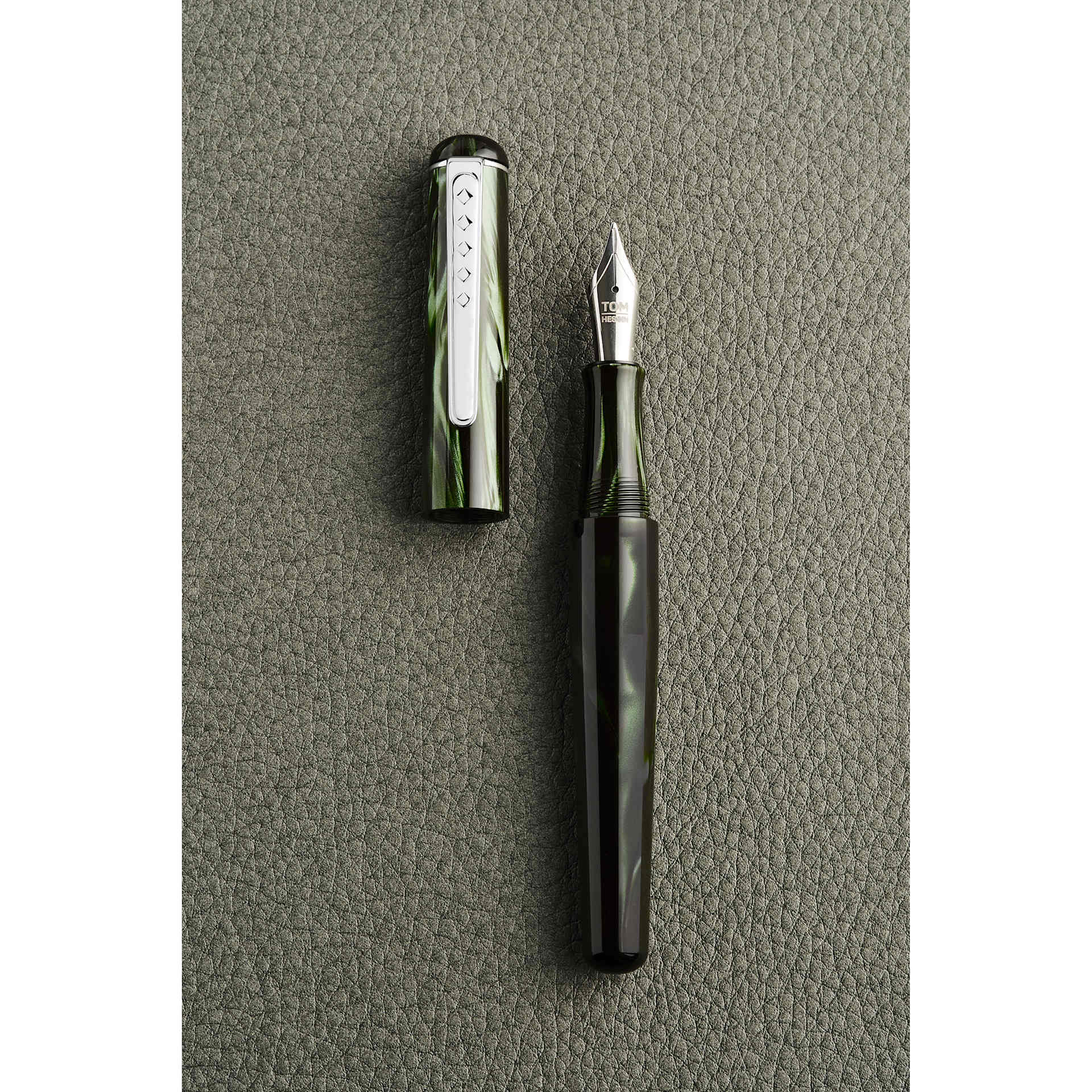 Tom Hessin Charles Collection Fountain Pen - Highland Green, pen and cap laid out