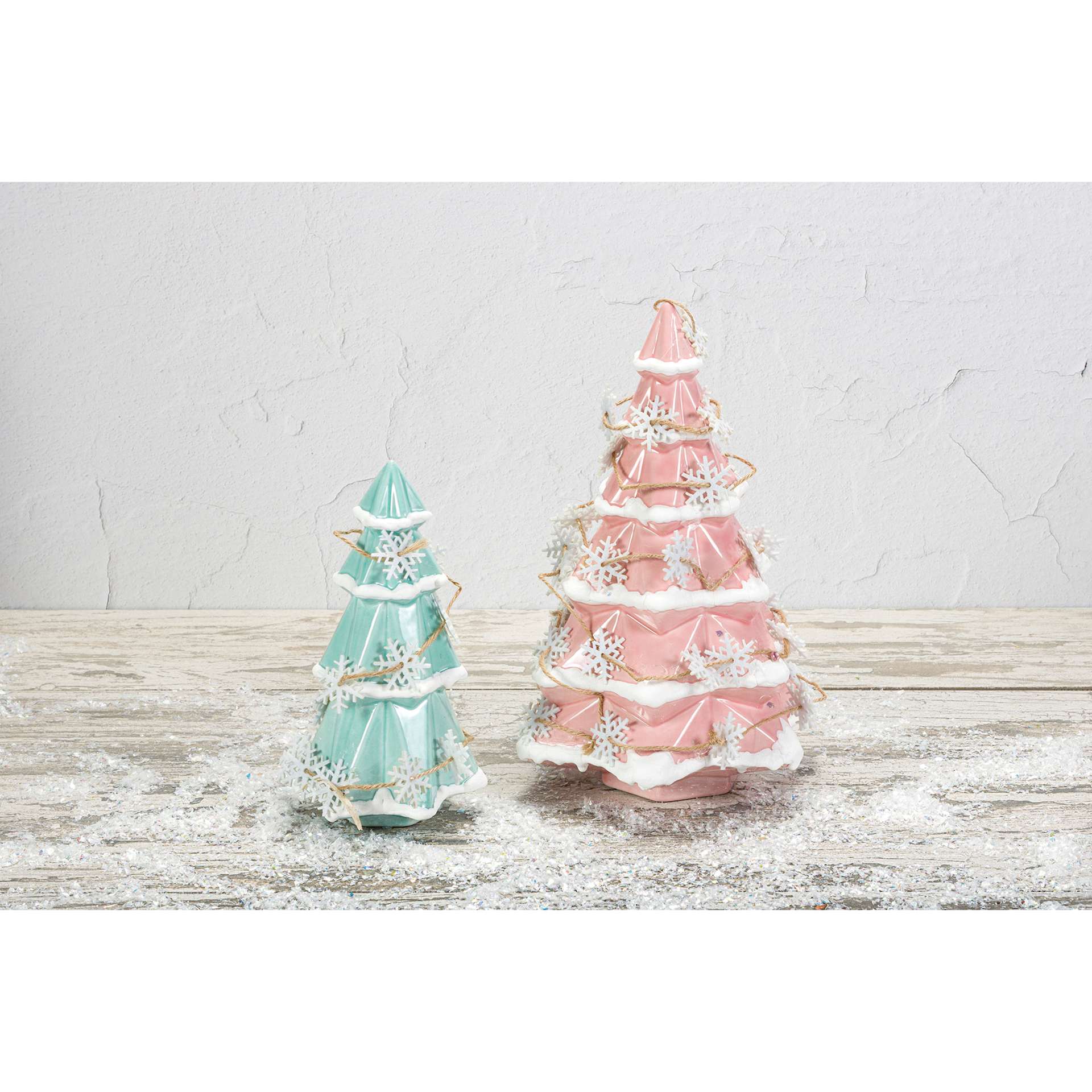 Mayco Snowfall Glaze on edges of ceramic Christmas trees