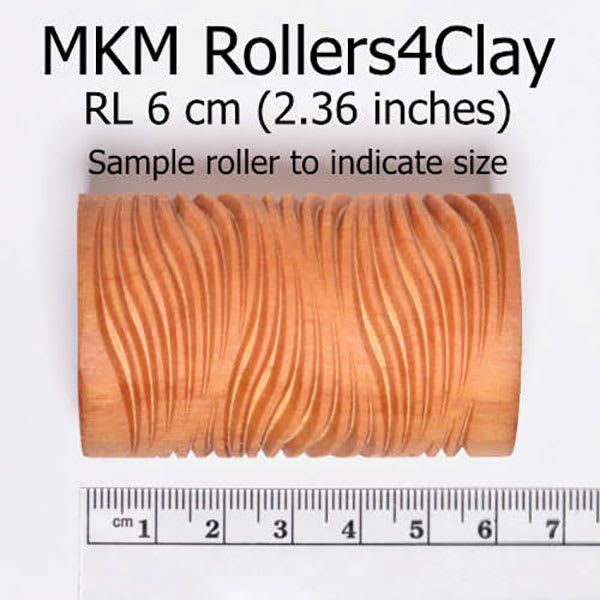 MKM Pottery Tools Large Handle Roller - Wavy Lines dimensions