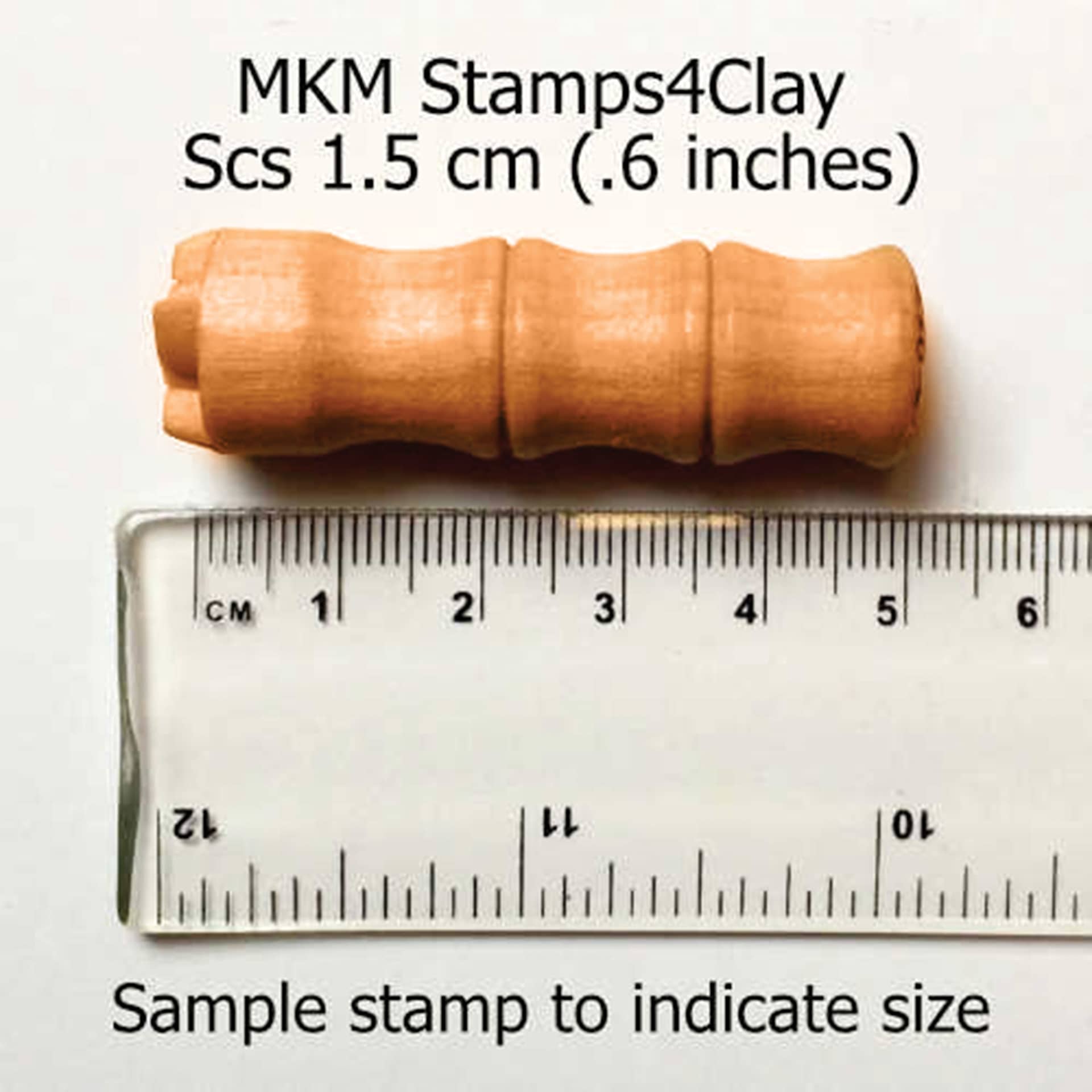MKM Pottery Tools Small Round Stamp - SCS-215, Right Boot Print dimensions