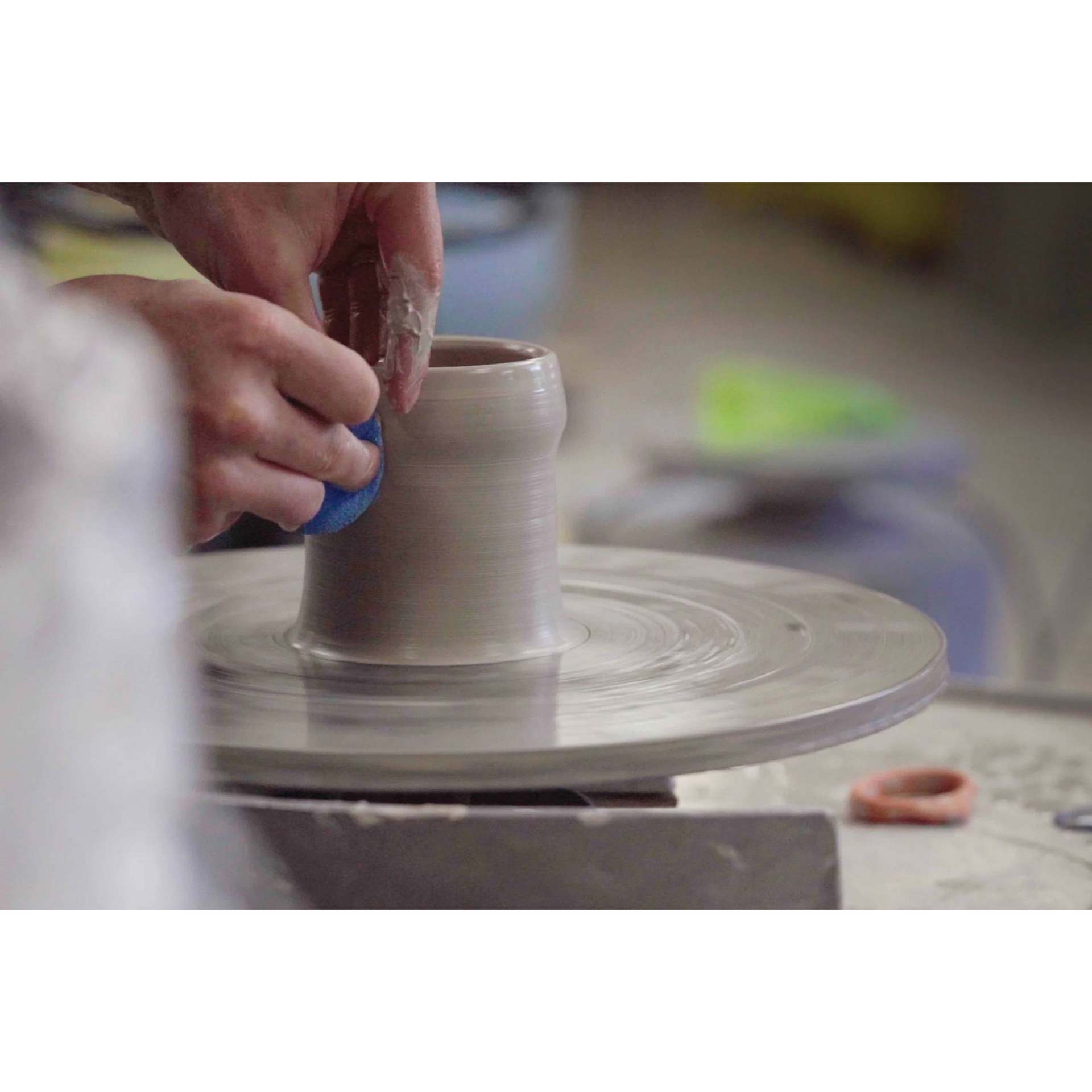 Mudtools Mudsponge - Blue Workhorse being used on clay vessel