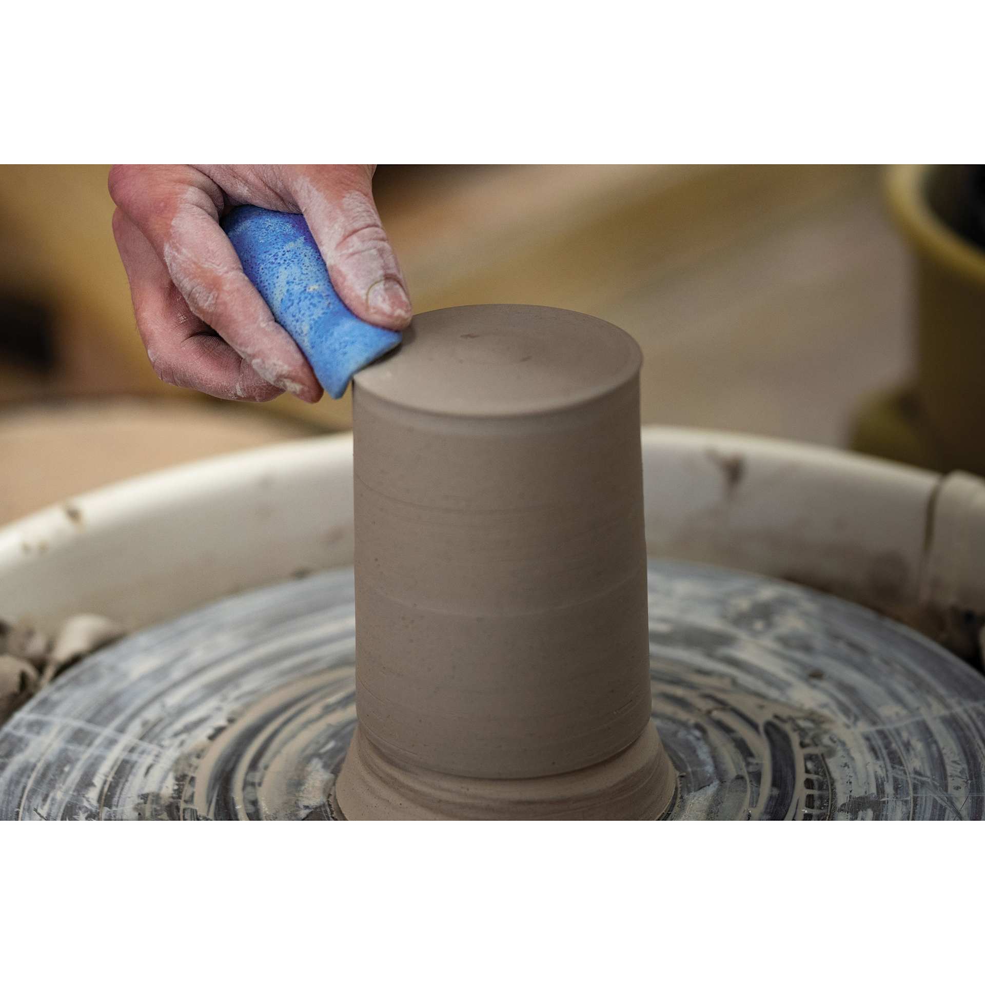 Mudtools Mudsponge - Blue Workhorse smoothing clay project