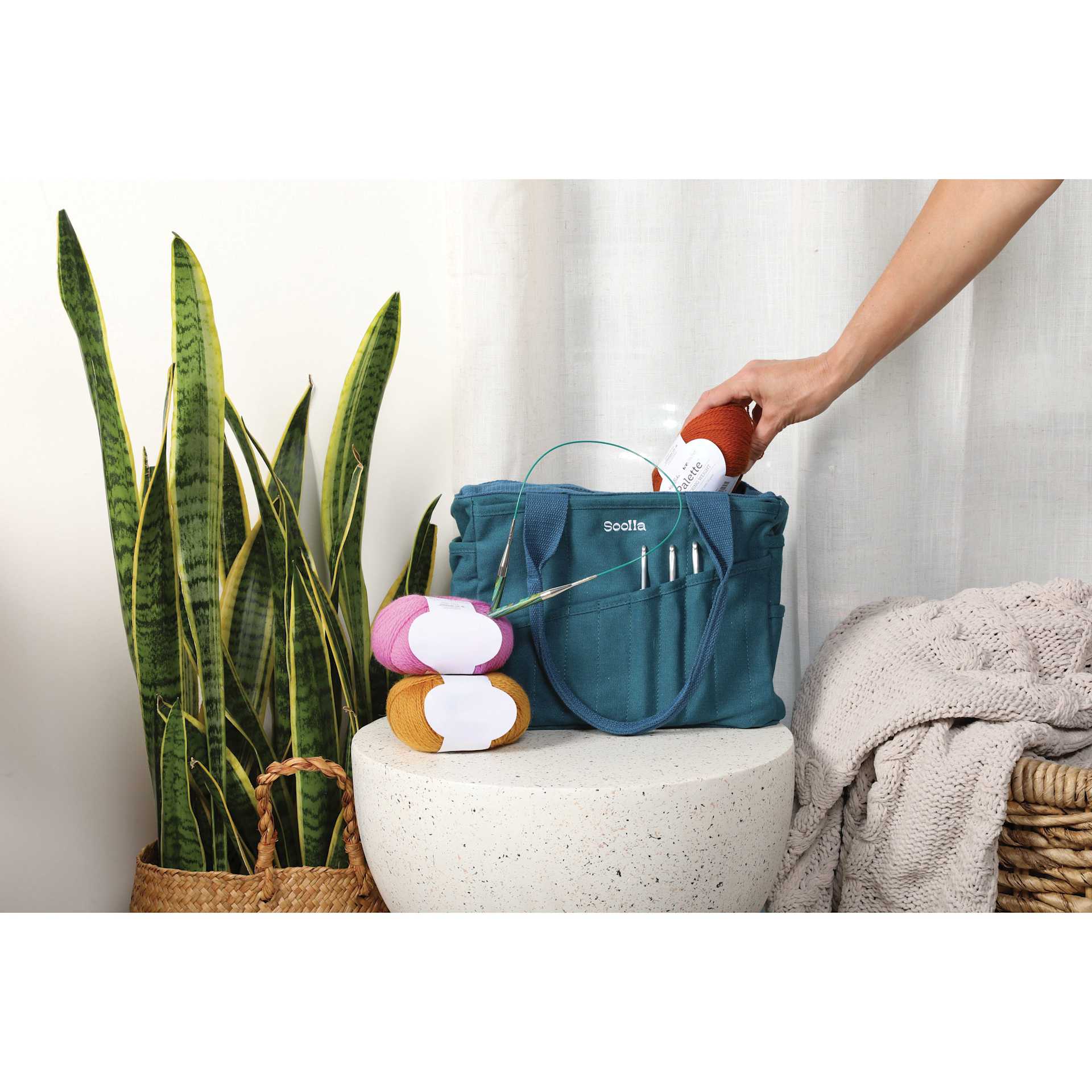 Soolla Studio Art Supply & Pottery Tool Bag - Aquamarine being packed