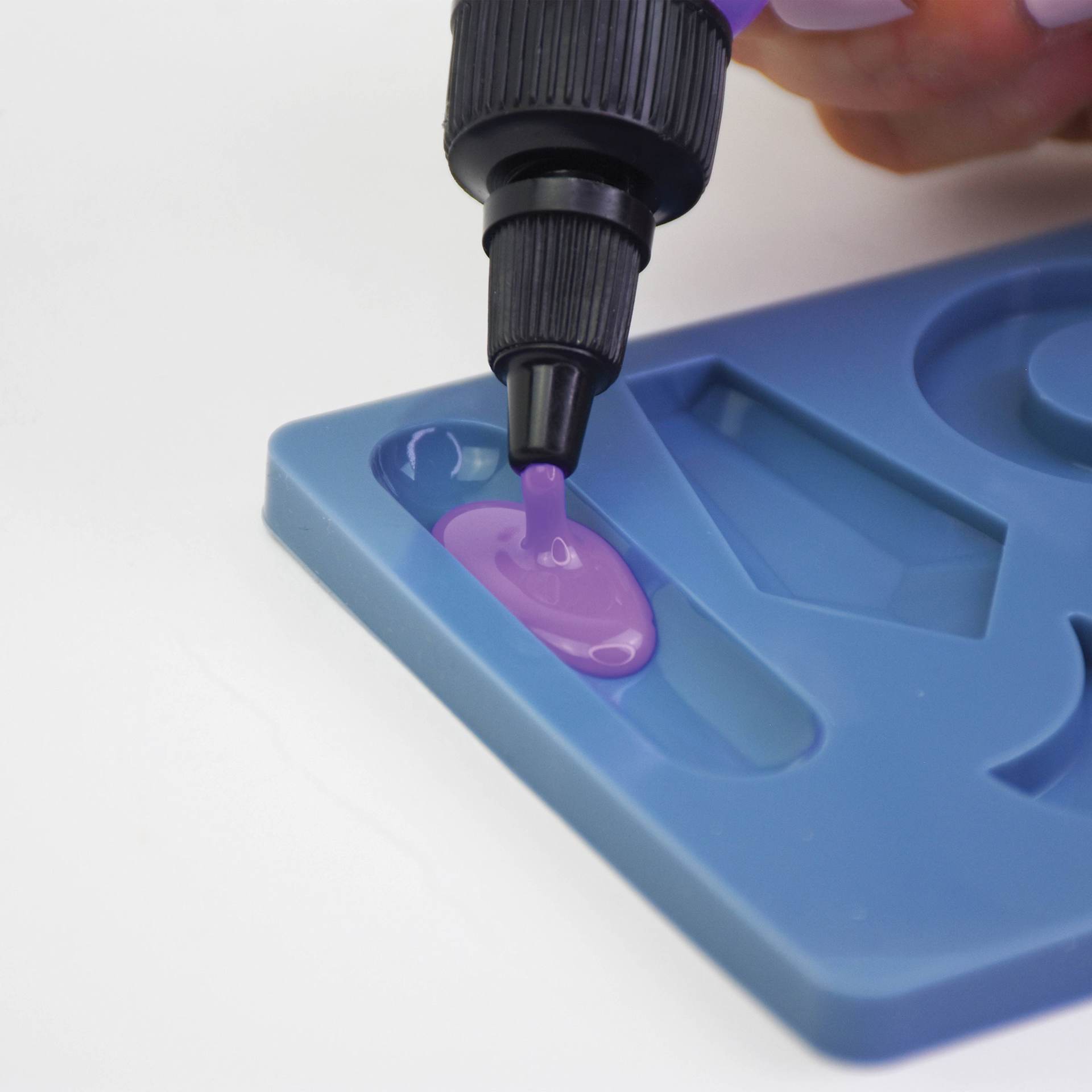 Liquid Sculpey - Purple, 1 oz - pouring into mold