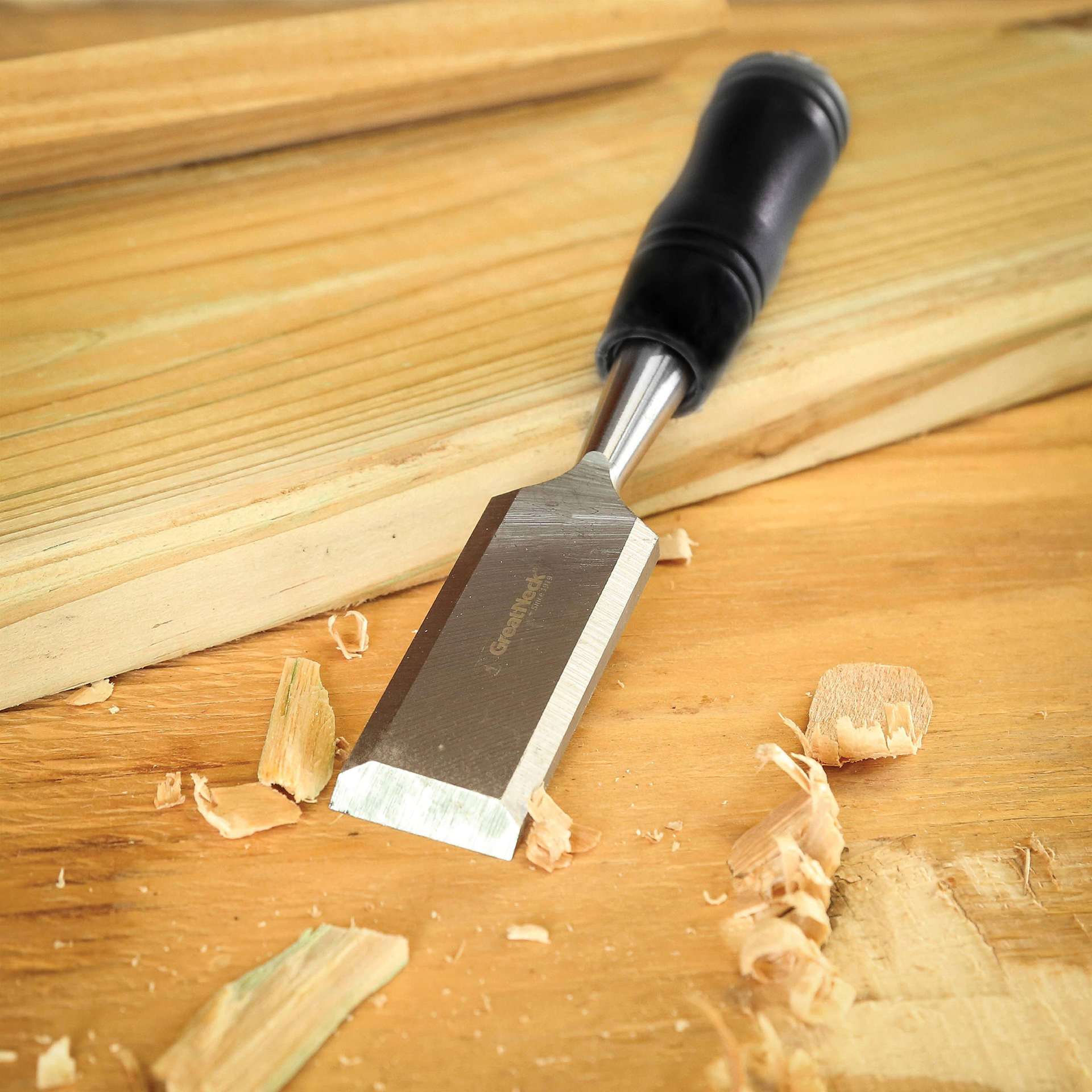 GreatNeck Wood Chisel - 1" - close-up