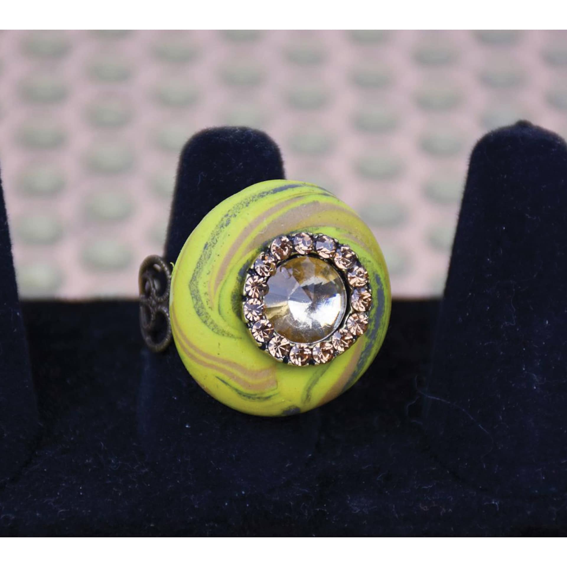 Scupley Souffle - Citron, 7 oz Bar finished ring examples
