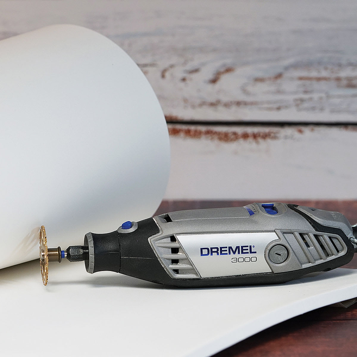 Dremel 3000 Variable Speed Rotary Tool - Example of use scoring paper