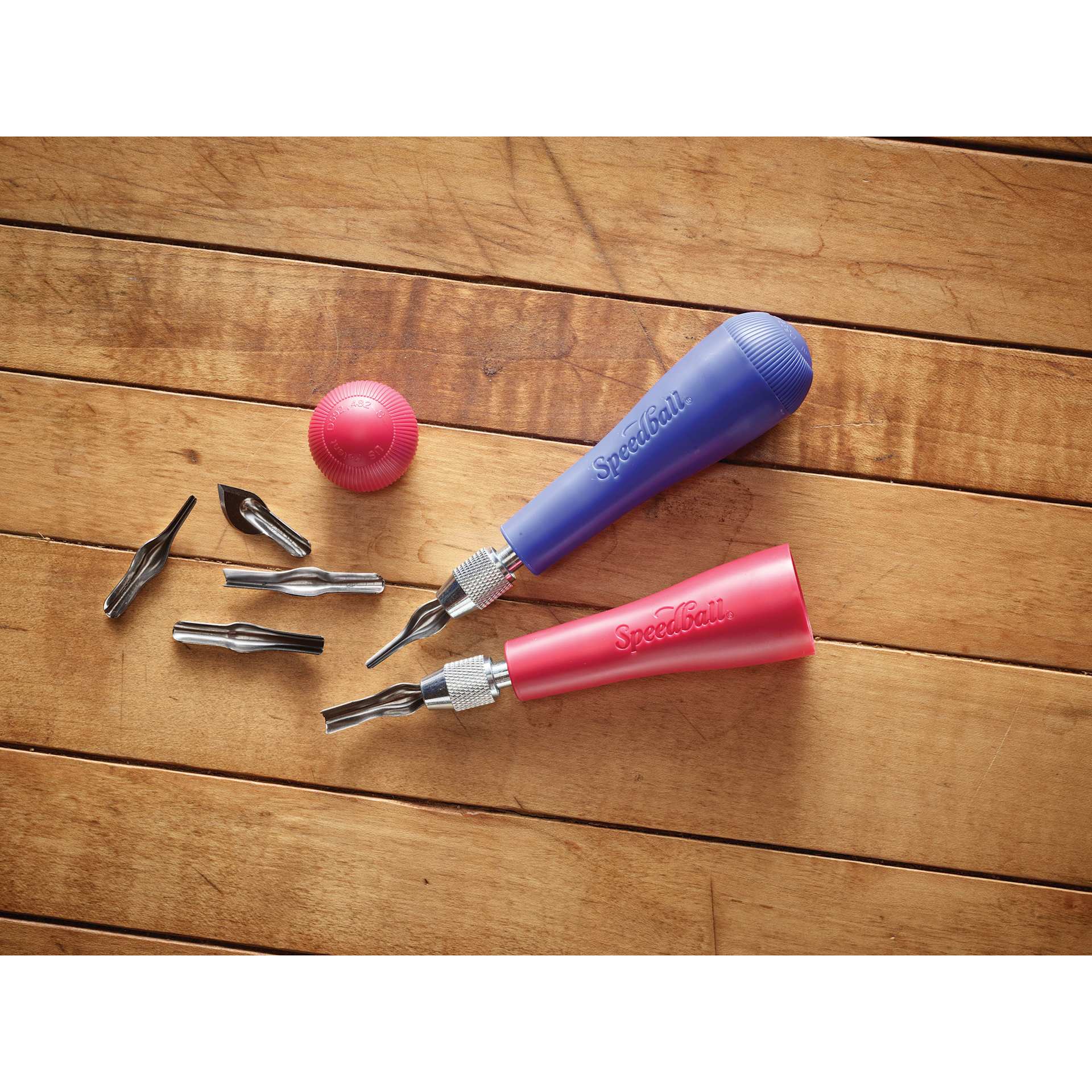 Speedball Linoleum Handle - two Lino Handles No. 2 with 6 Cutters