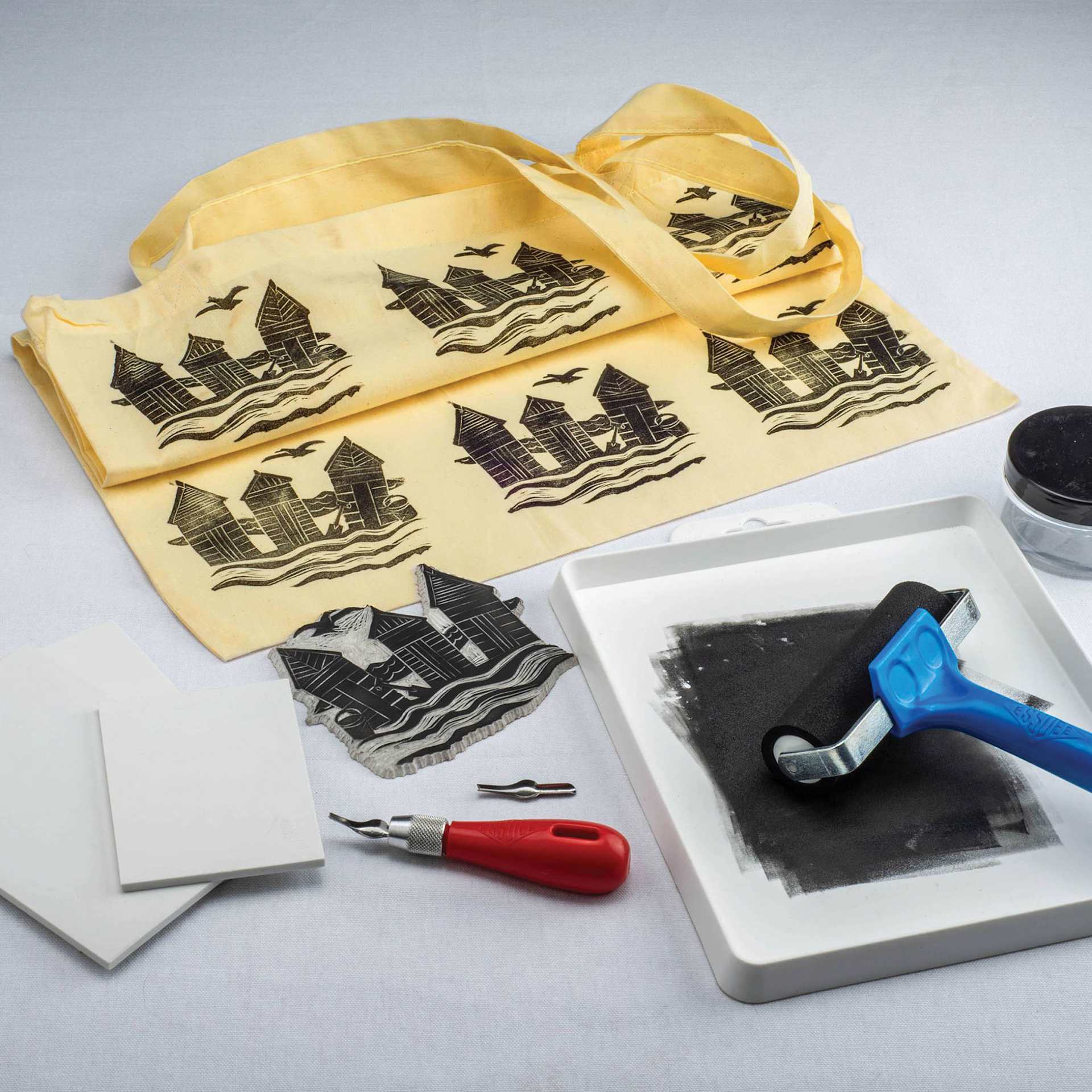 Essdee Fabric Lino Printing Kit (Kit contents on table)