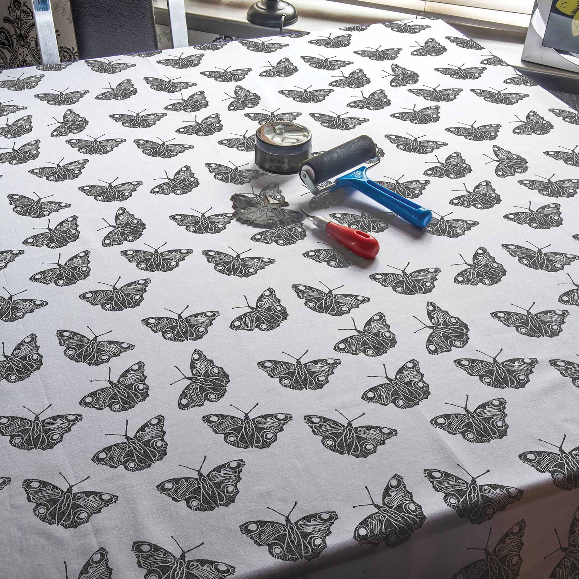 Essdee Fabric Lino Printing Kit (Butterflies printed onto tablecloth)