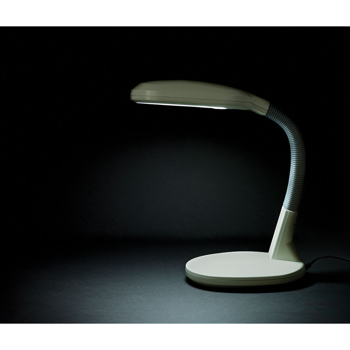 Daylight LED Hobby Table Lamp
