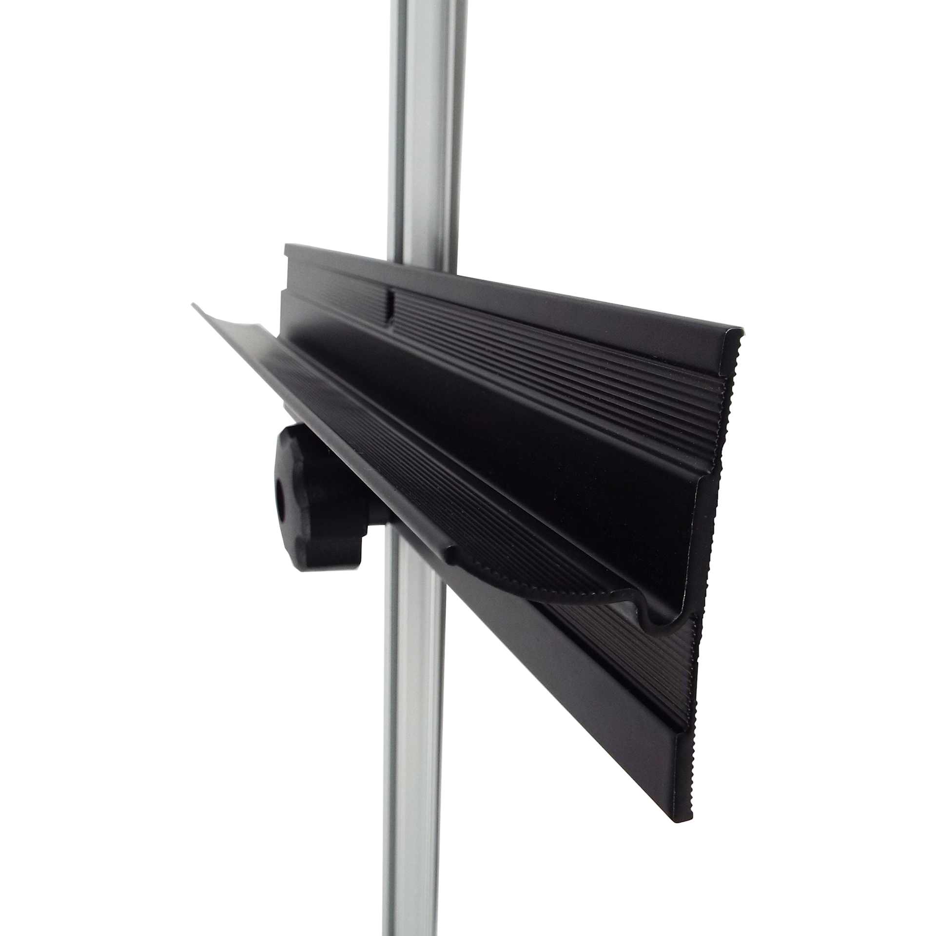 Guerrilla Painter No. 17 Flex Easel, close up of bottom support