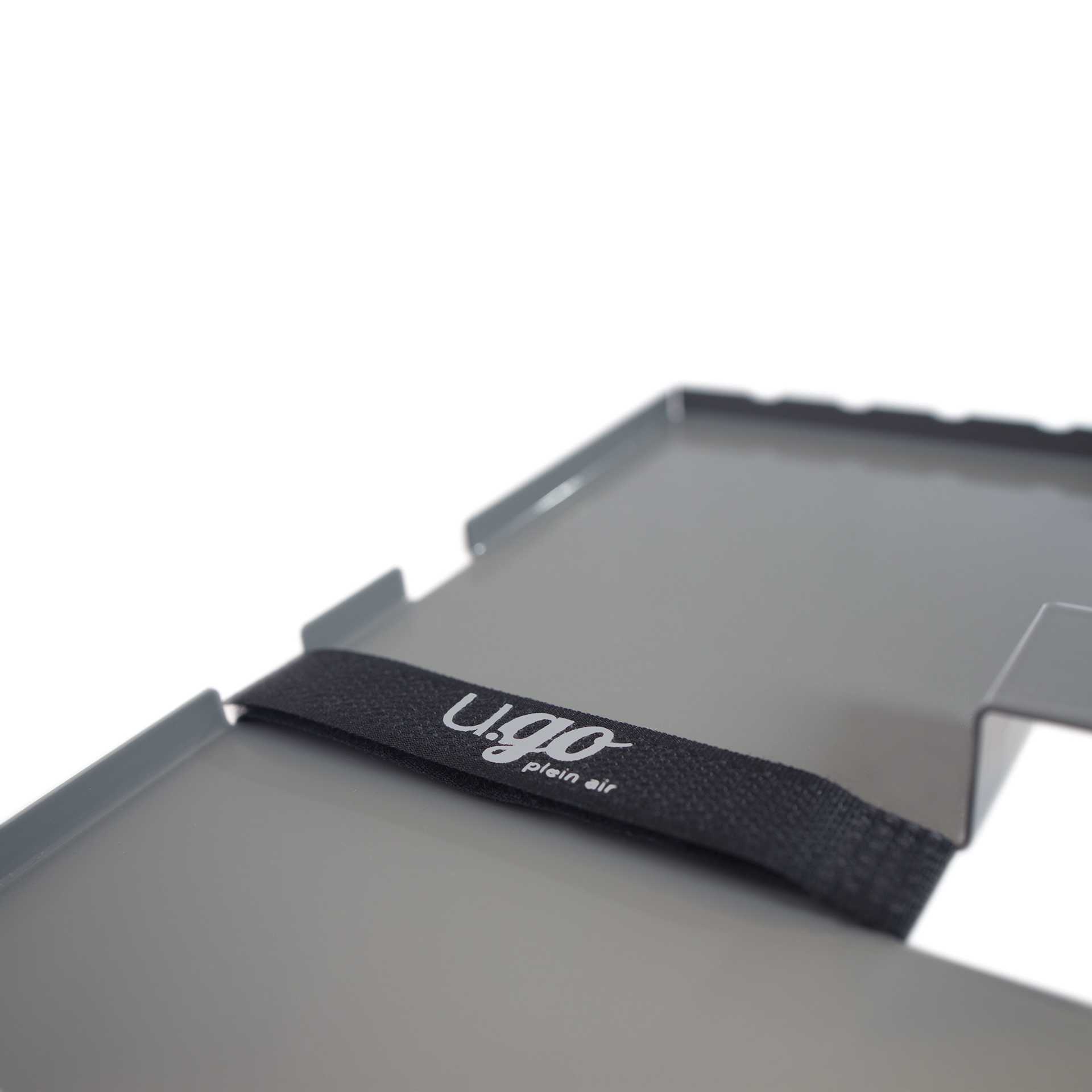 New Wave u.go Plein Air Anywhere Metal Side Tray - 4" x 8" close up of brush strap for holding brushes in place. 