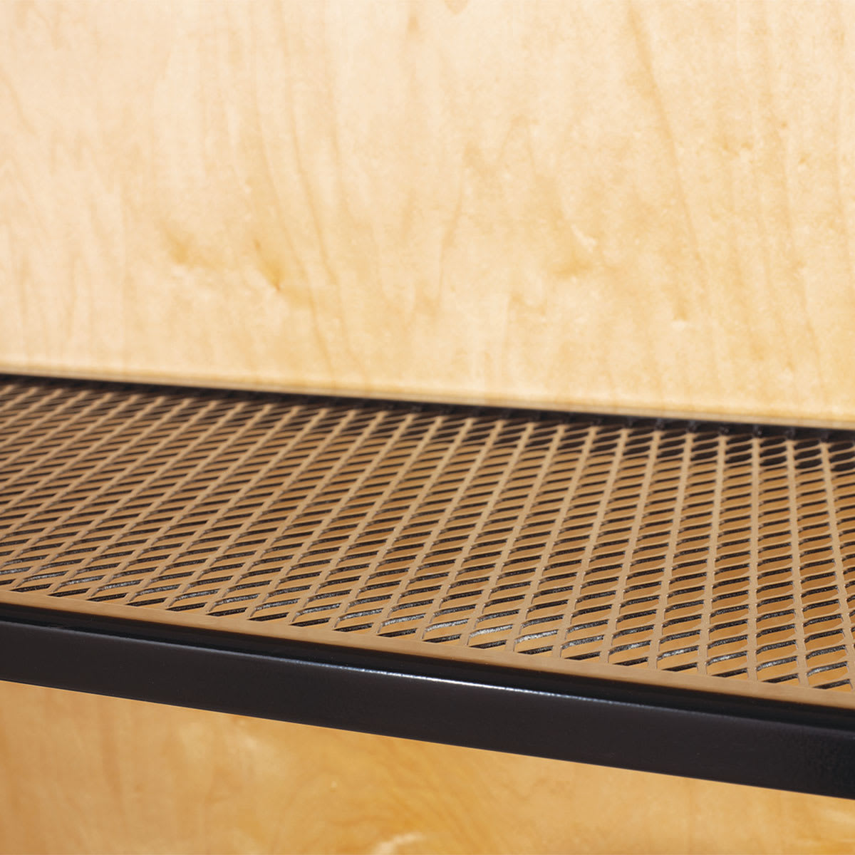 Diversified Spaces Sculpture Ware Cart - Closeup of open gridwork shelf
