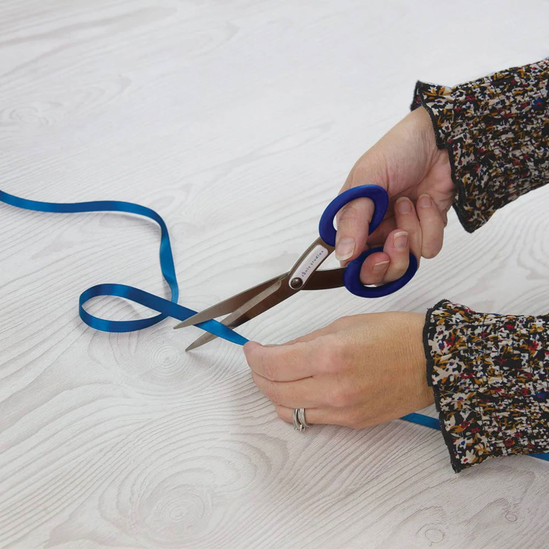Tonic Studios ProCut General Purpose Scissors - 6-1/2", 2" Cut cutting ribbon