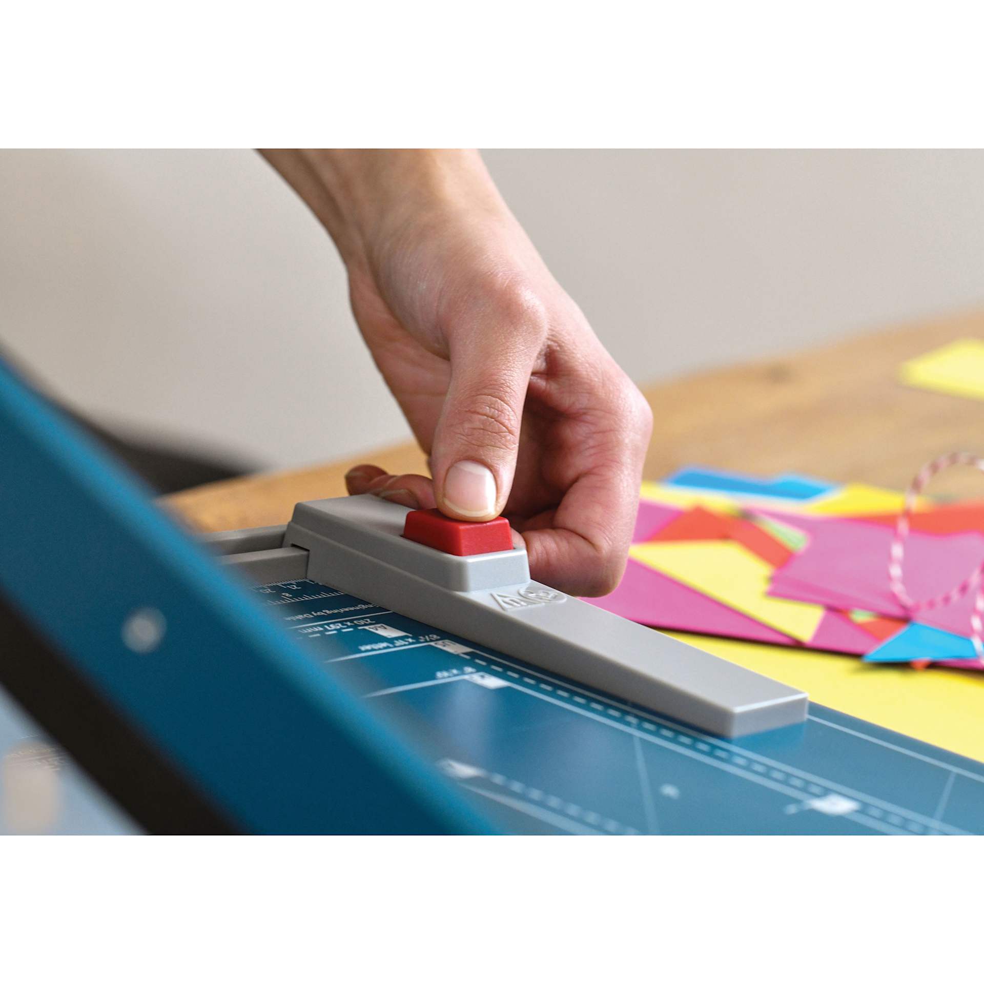 Dahle Professional Series Guillotine Paper Trimmer - 18" Cutting Length, 22-3/4" x 11-1/4" - close-up of clamp