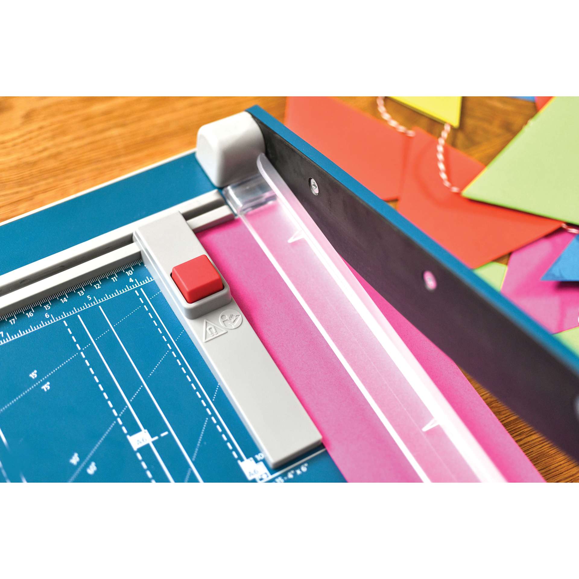 Dahle Professional Series Guillotine Paper Trimmer - 18" Cutting Length, 22-3/4" x 11-1/4" - blade in use, close-up
