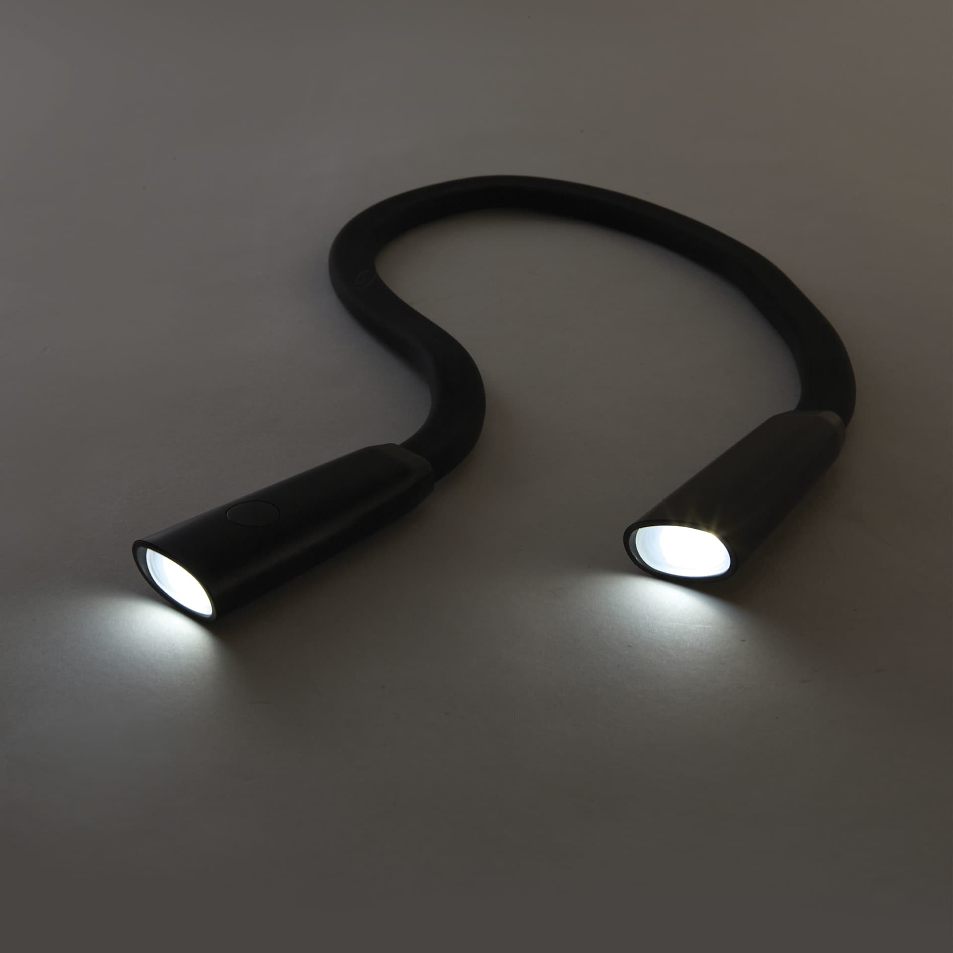 Kikkerland Hands-Free Book Light, bright light on