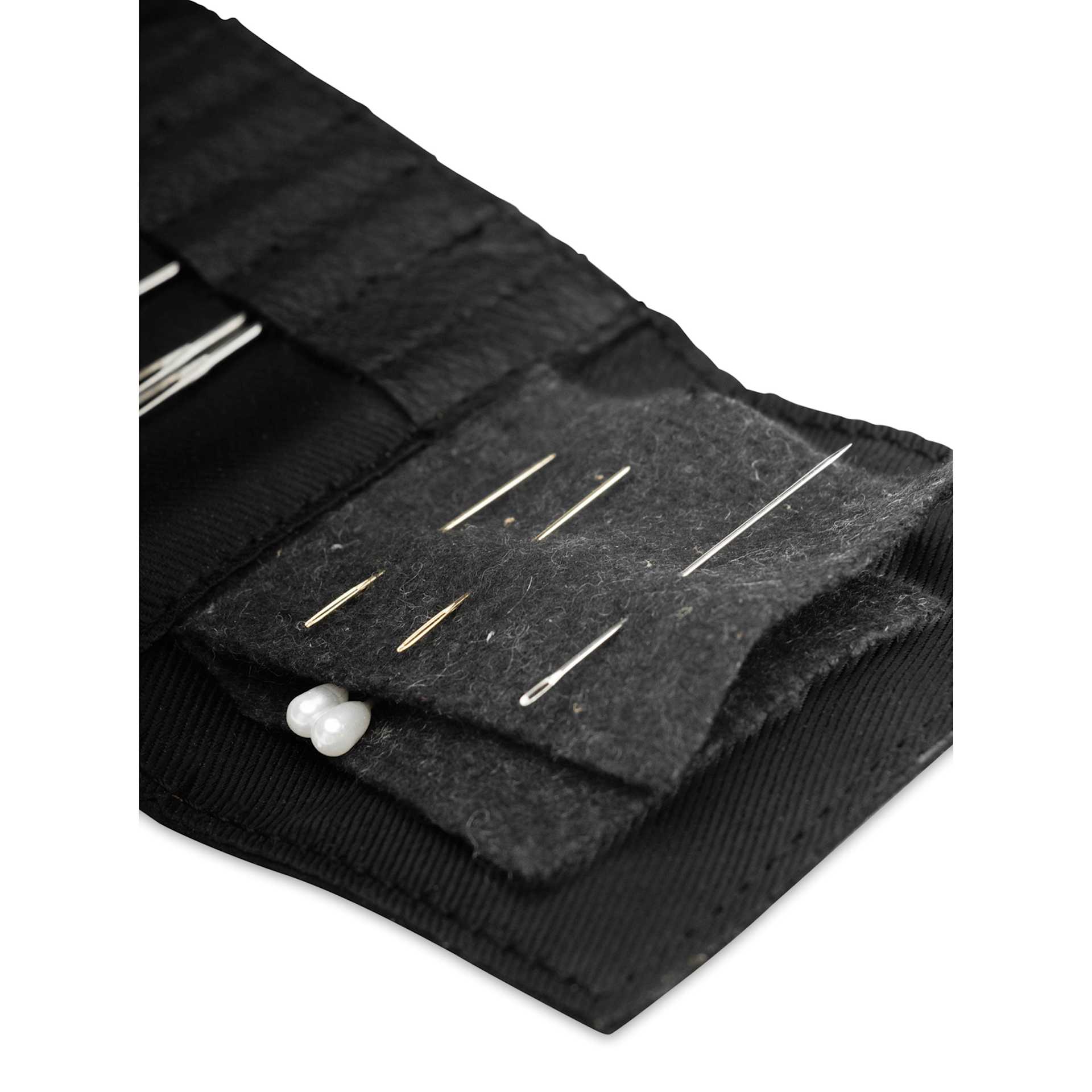 Muud Carla Foldable Leather Sewing Needle Case - Black - layered felt squares for sticking needles in (materials not included)