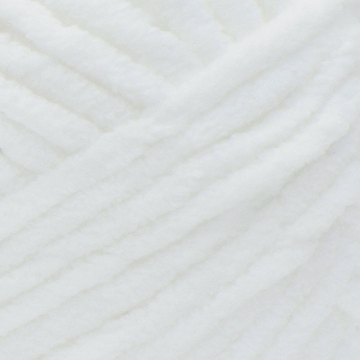 Bernat Blanket Yarn - White, 220 yards (Close-up of yarn)