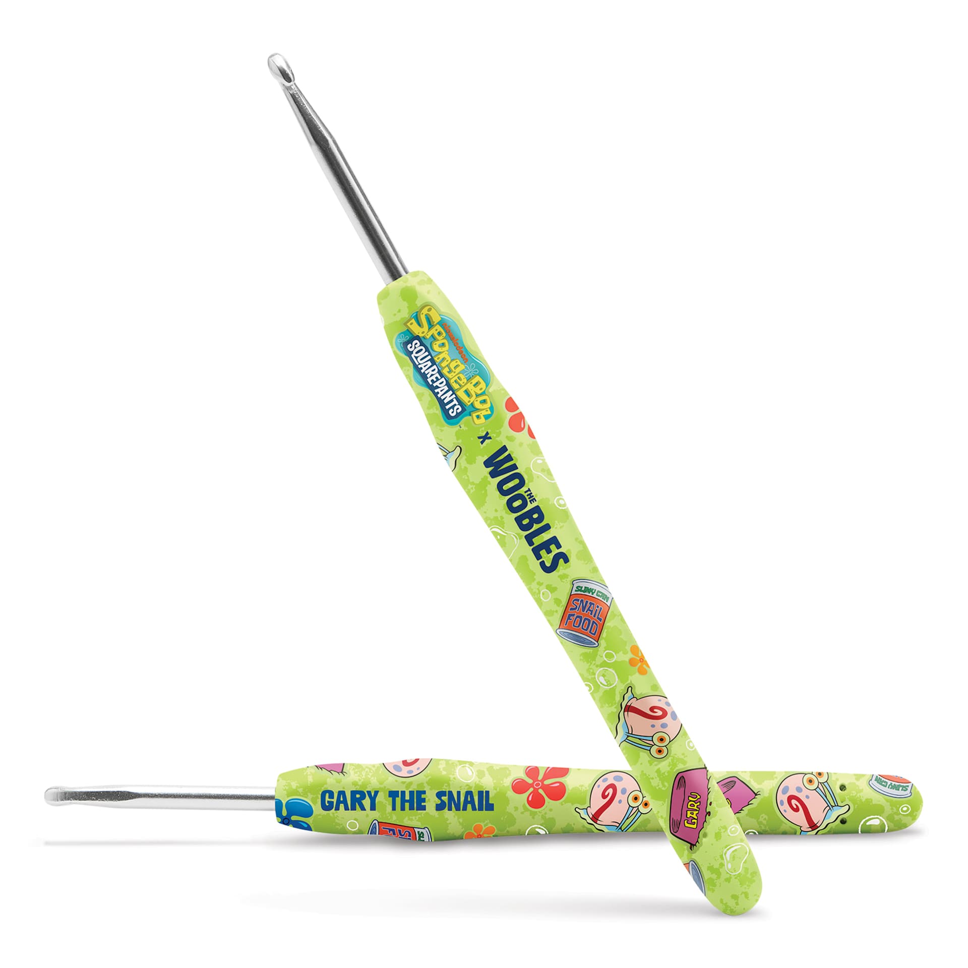 The Woobles Beginner Crochet Amigurumi Kit - SpongeBob Squarepants close up of included crochet hooks