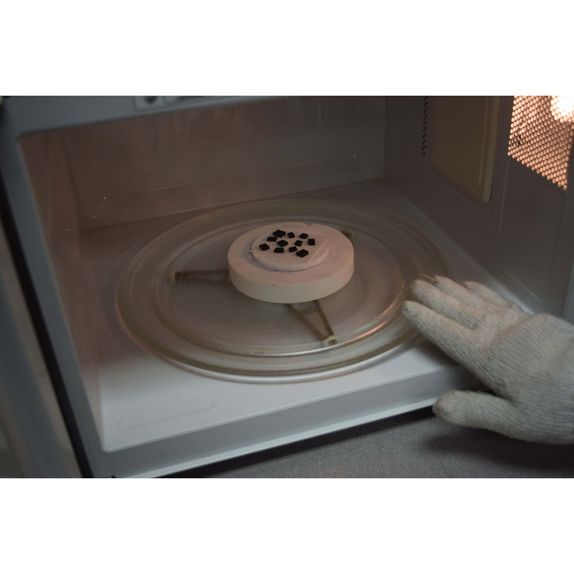 Fuseworks Microwave Glass Kiln - base with glass cooling in microwave 