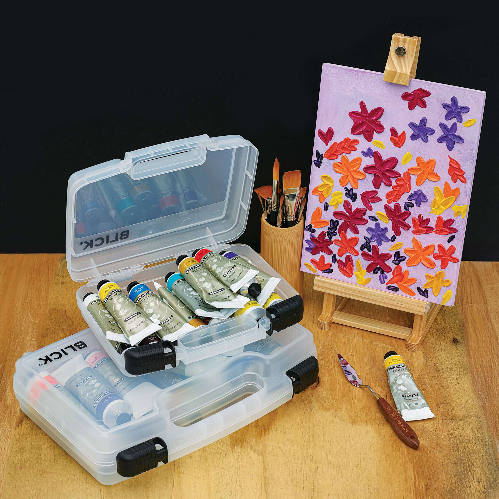 Blick Quick View Carrying Case - painting on easel with brushes and paints