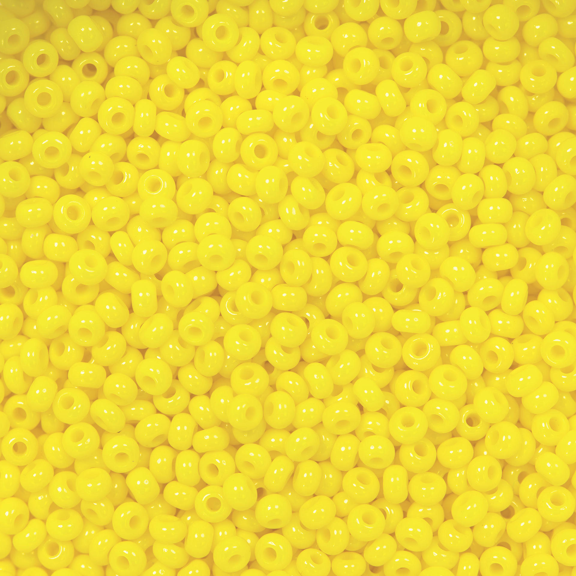John Bead Czech Glass Seed Beads - Gold Yellow, Opaque, 10/0, 22 g Vial close up