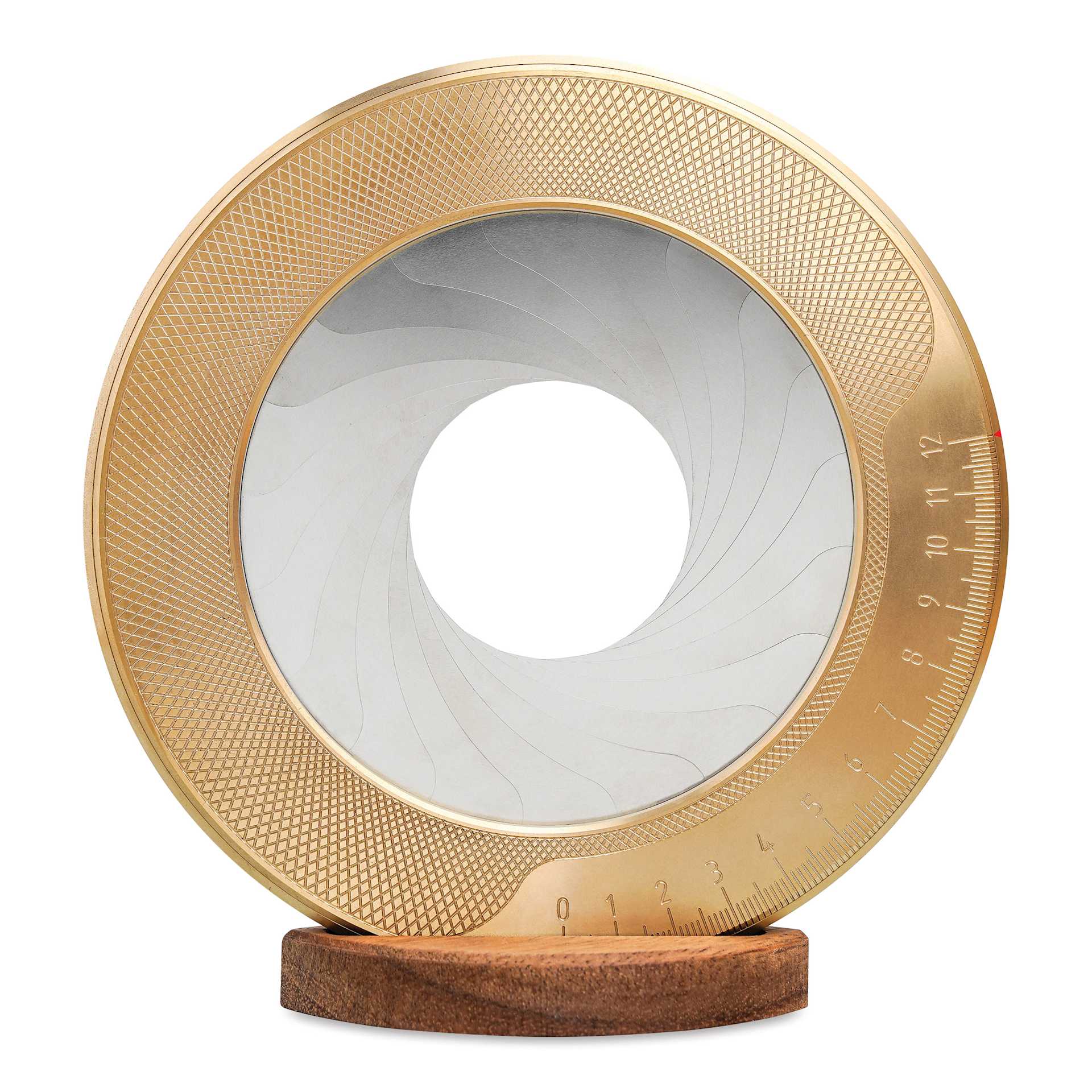 Makers Cabinet Iris Circle Tool - Large, 4-3/4"