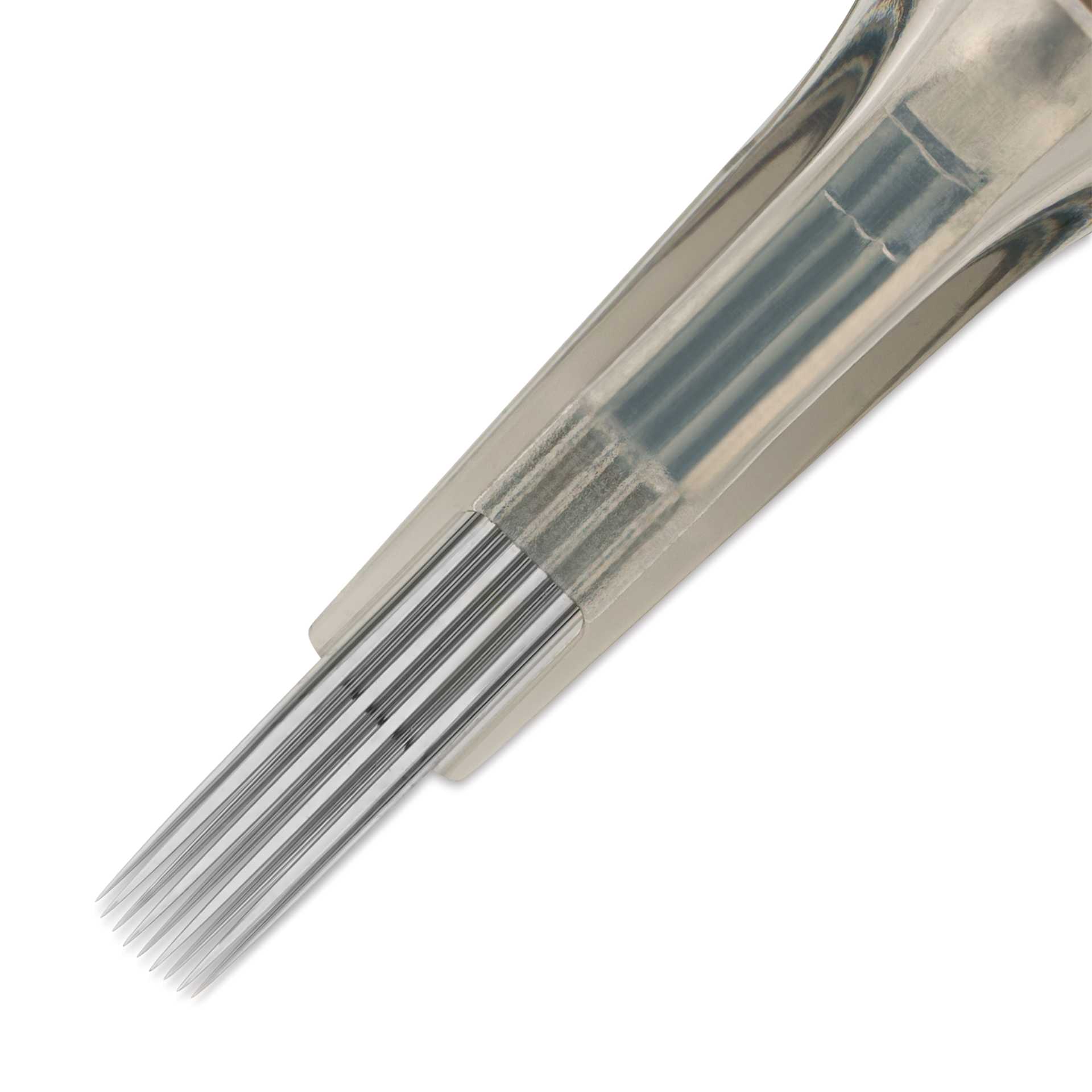 Peak Quartz Curved Magnum Medium Taper Tattoo Needle Cartridges - #10, 9 Needles, Pkg of 20, close-up of needle