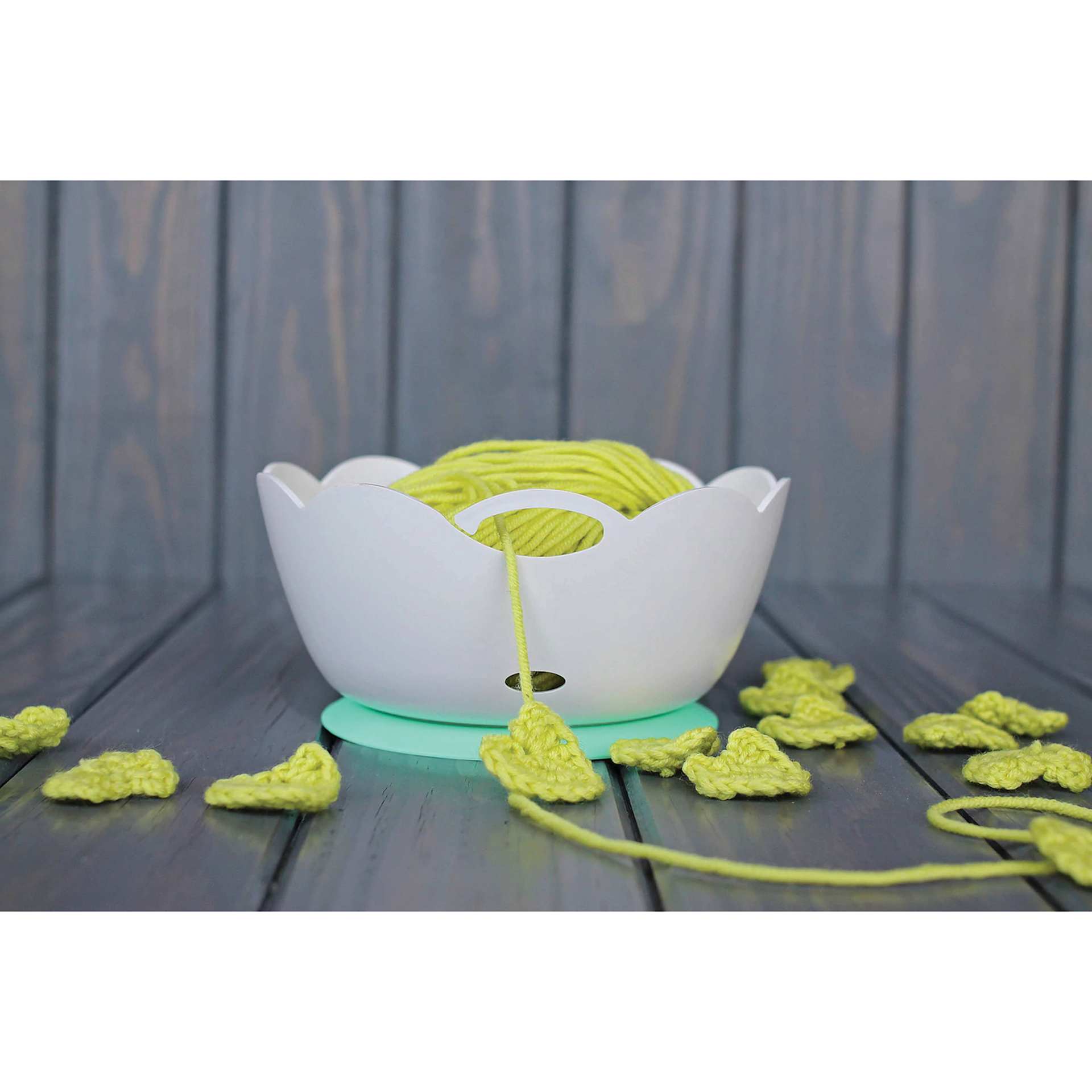 Yarn Vault Yarn Bowl (Yarn bowl with yarn hearts)