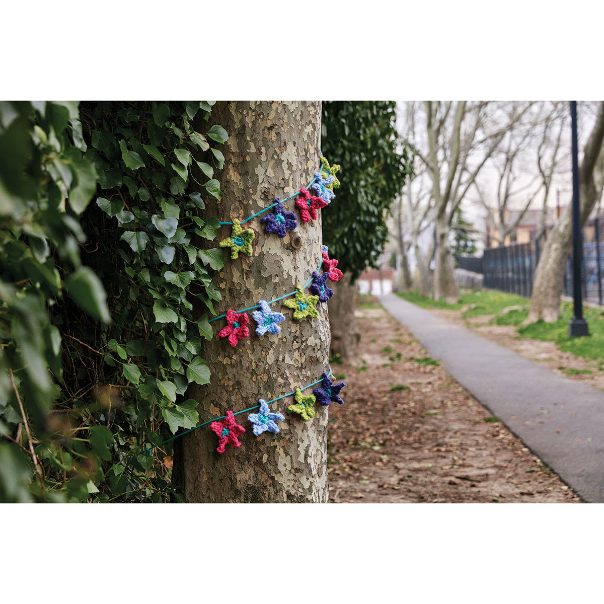 Lion Brand London Kaye LKYC Yarn