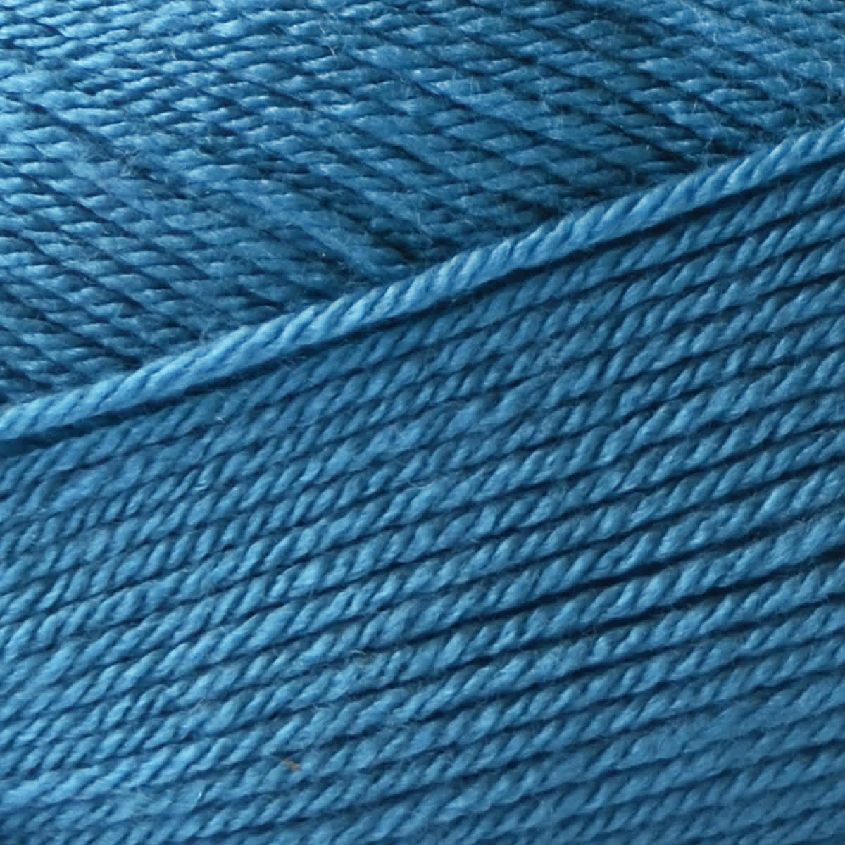 Premier Yarn Anti-Pilling Everyday DK Yarn - Lake, close-up