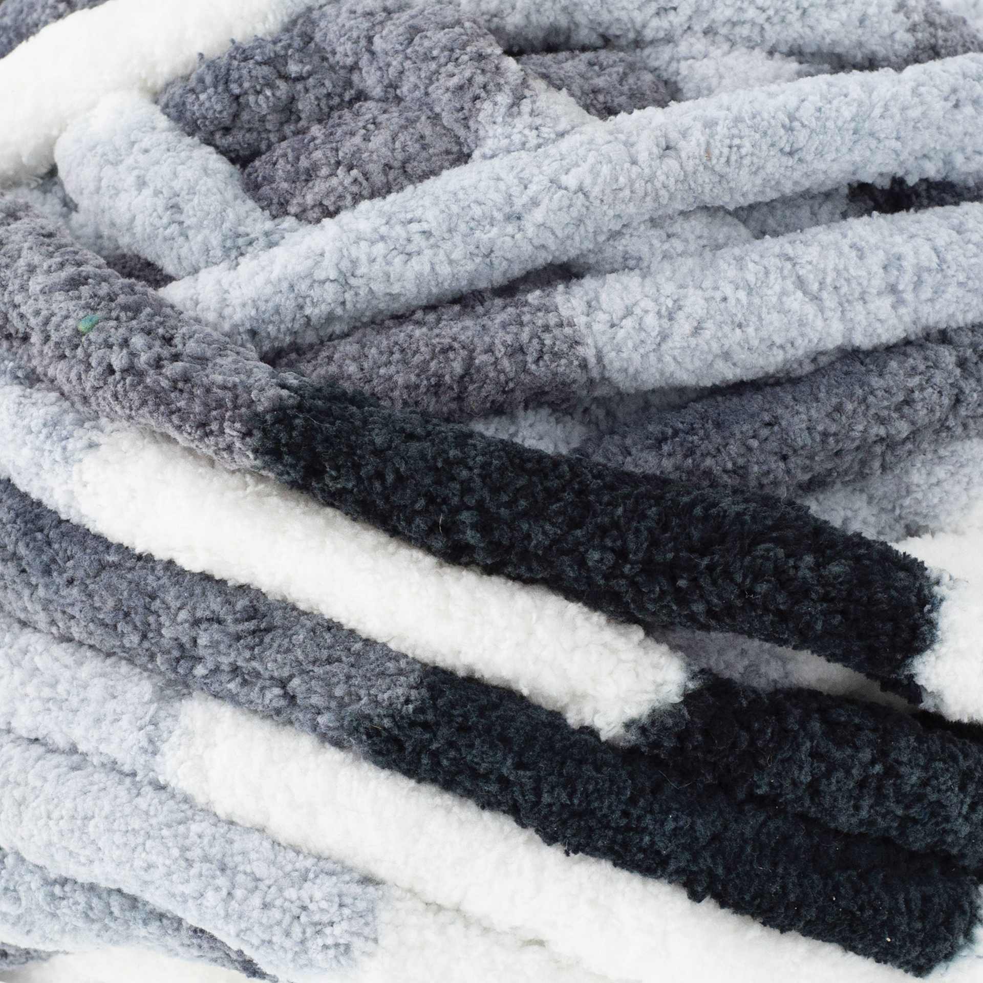 Lion Brand Cover Story Thick & Quick Yarn - Arctic close-up