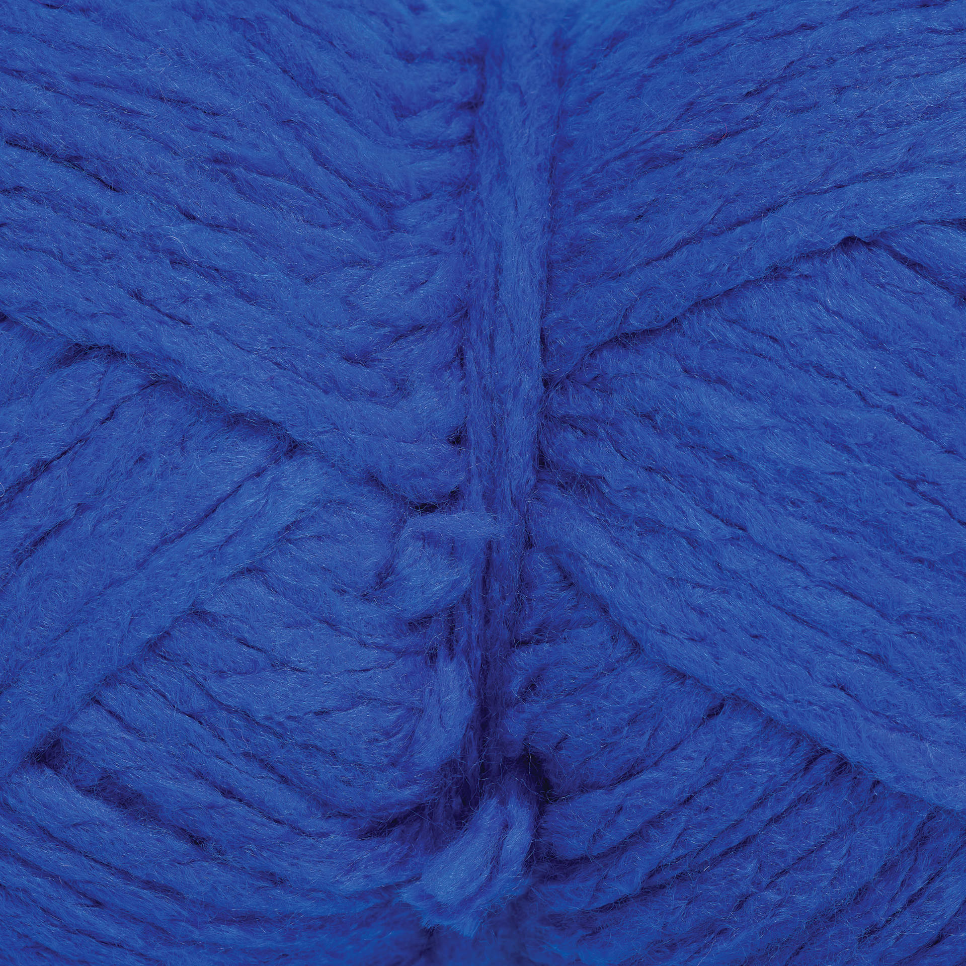 Pepperell Jumbo Roving 3-Ply Craft Yarn - 8 oz, 150 yds, Royal Blue - close-up