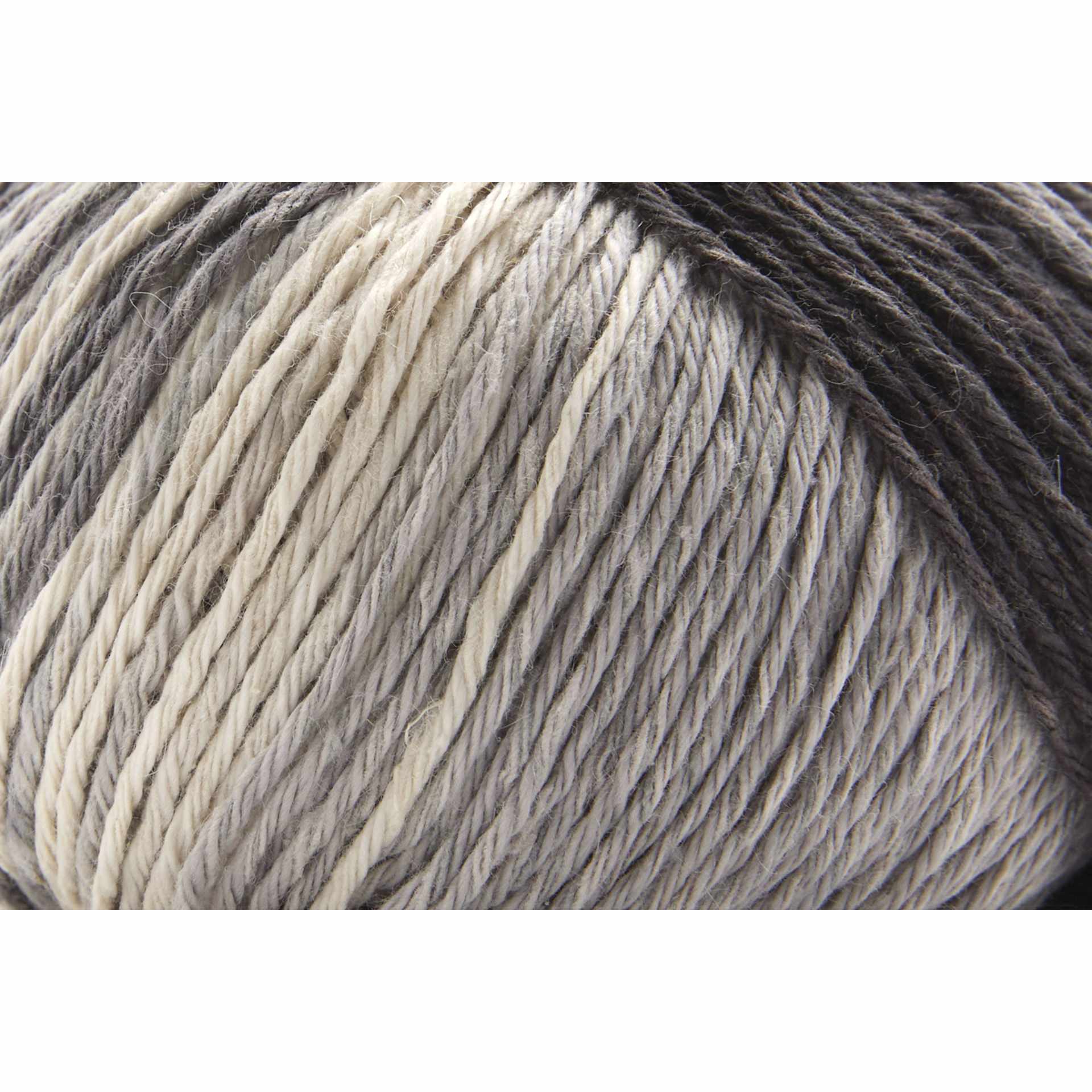 Universal Yarn Sandcastle Yarn - Umbrella - close-up
