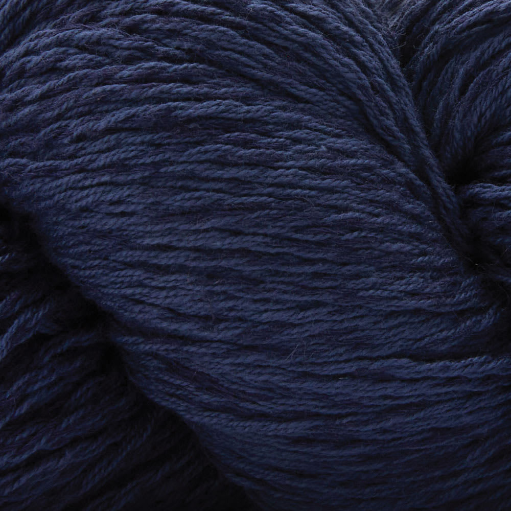 Universal Yarn Dunescape Yarn - Canal, close-up