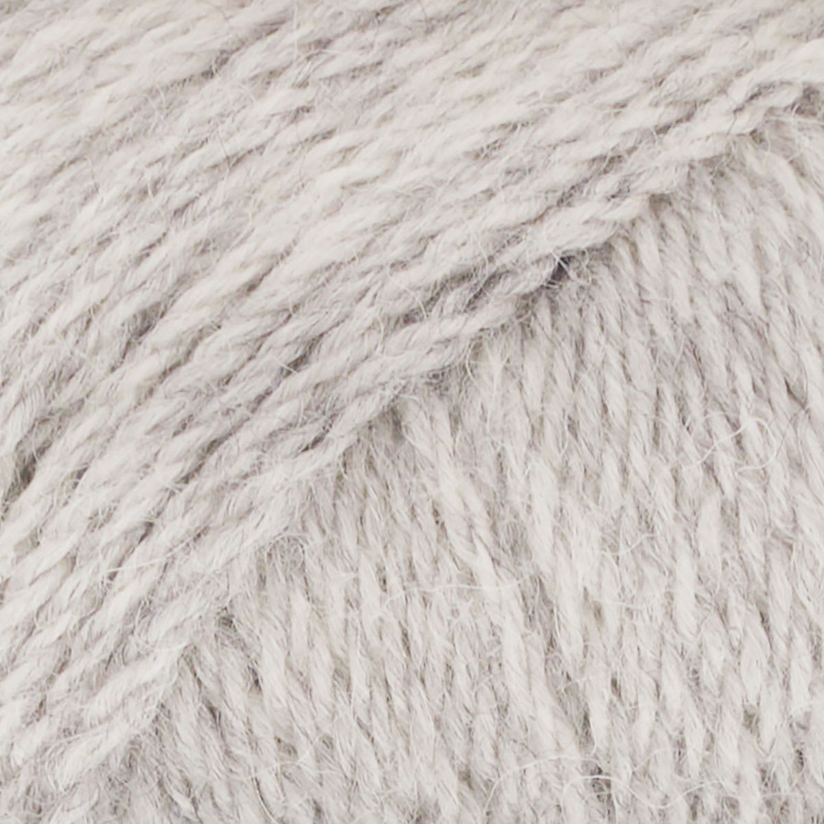 Universal Yarn Fawning Yarn - Nickel, close-up