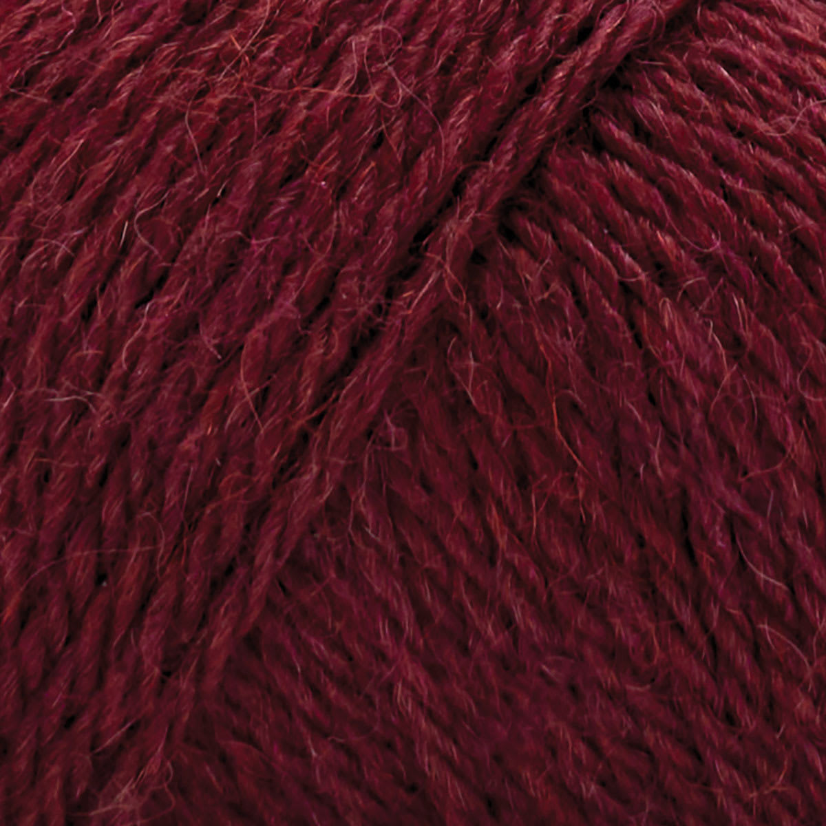 Universal Yarn Fawning Yarn - Cranberry, close-up