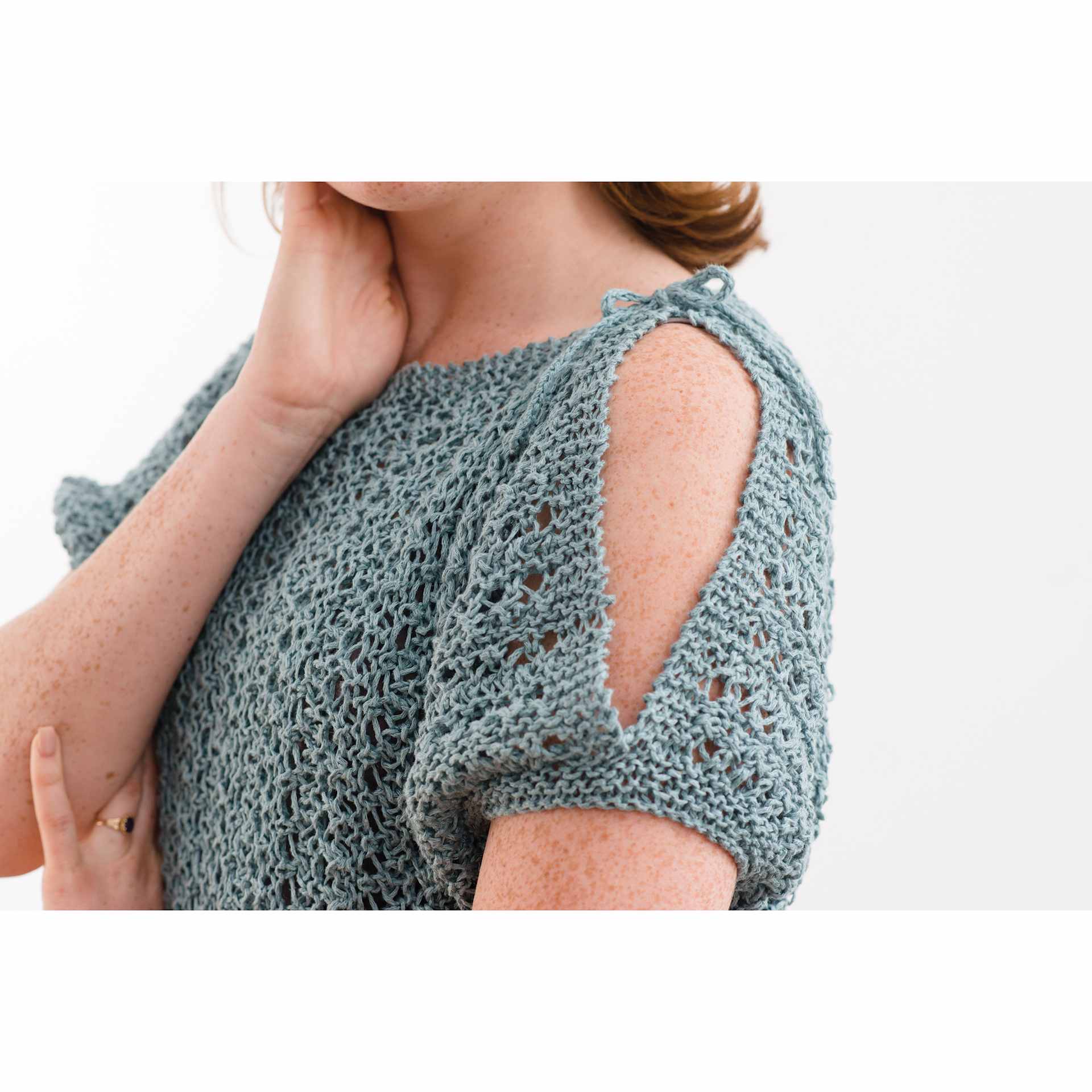 Quince & Co Kestrel Yarn - Wave, sweater example