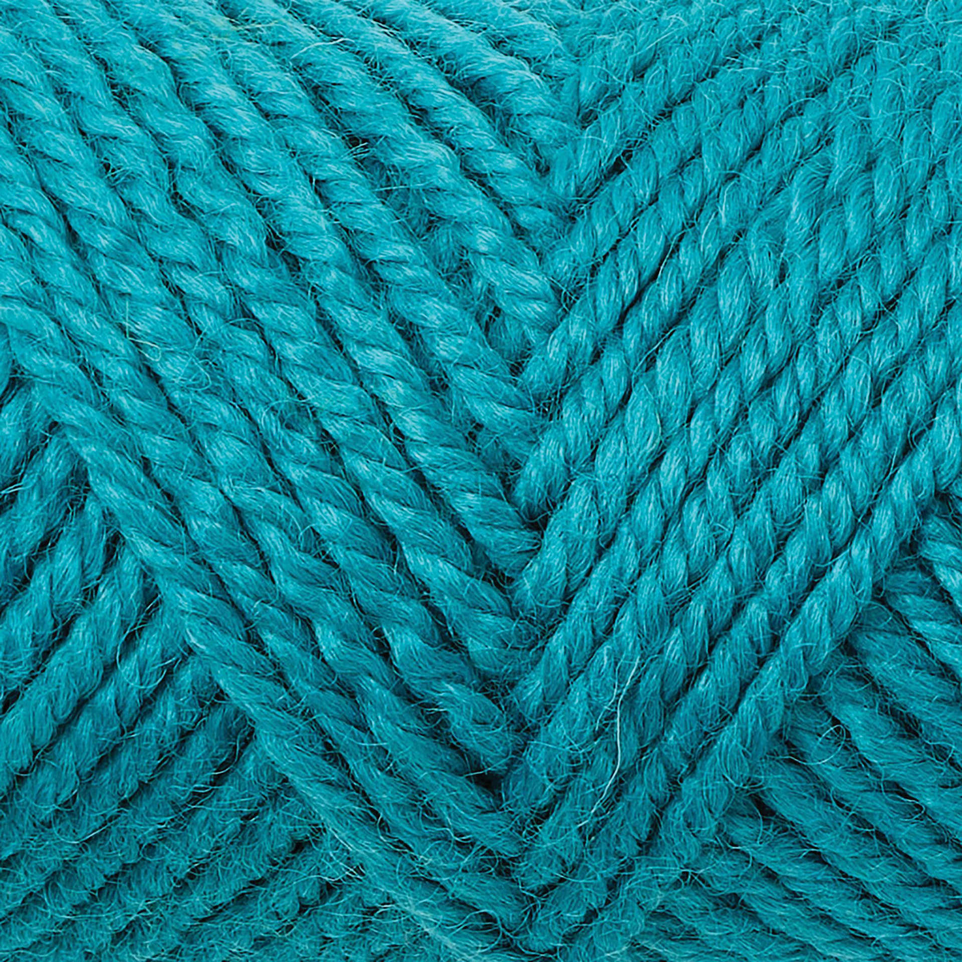 Gist Yarn Dwella Rug Wool Yarn - Marina, 4 oz close up to show texture