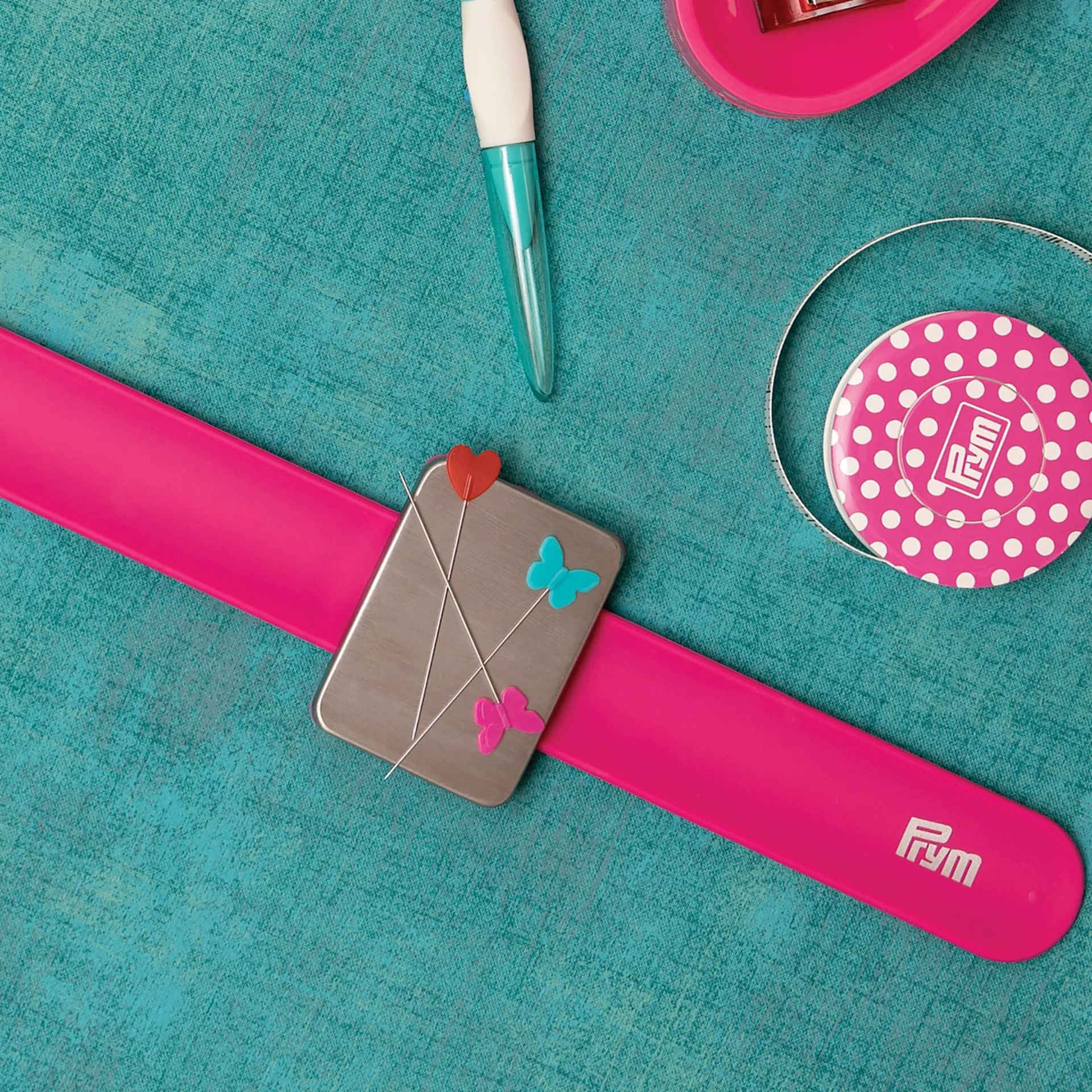 Prym Love Magnetic Wrist Pin Cushion (Pins on magnet)