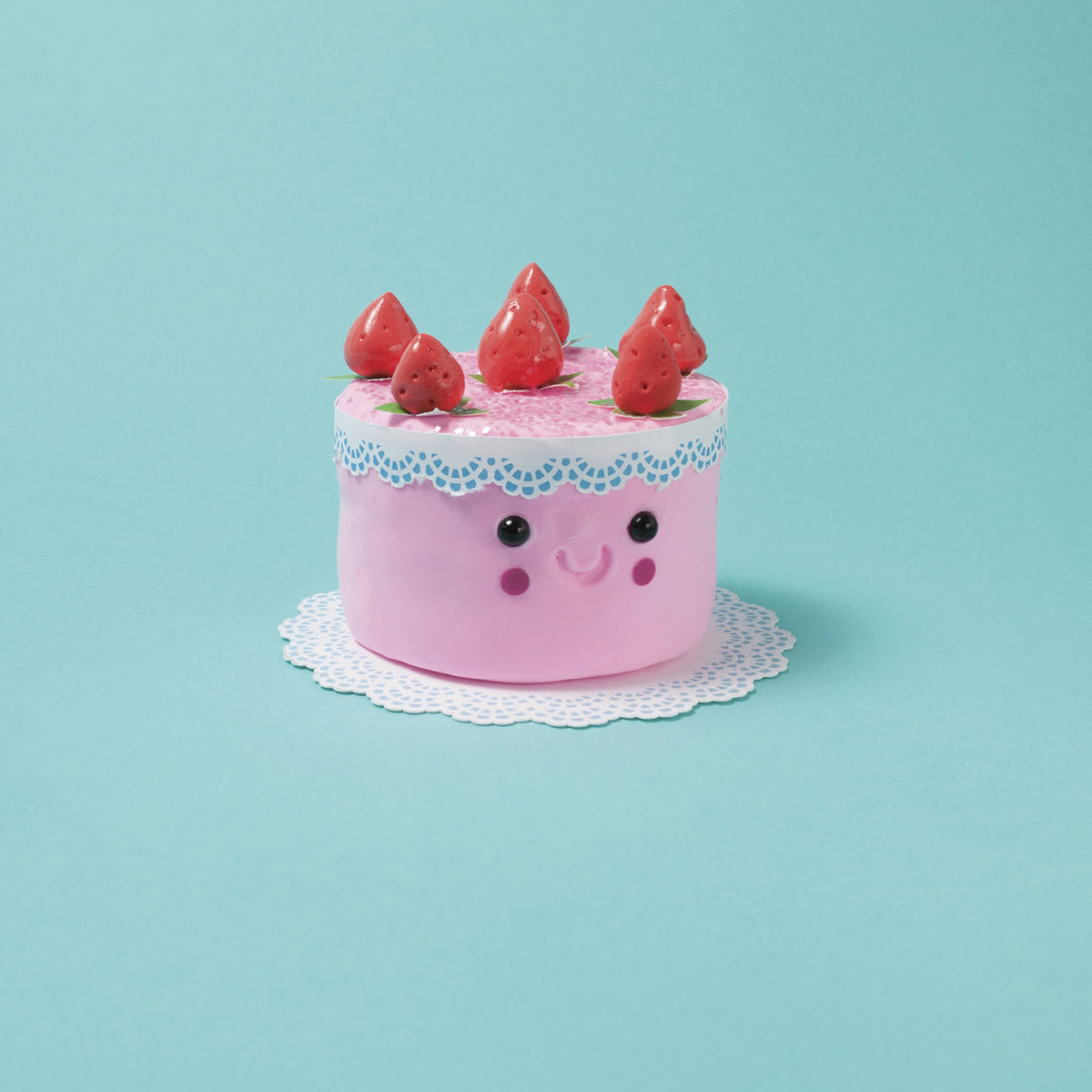 Klutz Mini Bake Shop - Finished example of sculpted Pink Cake with Clay Strawberries